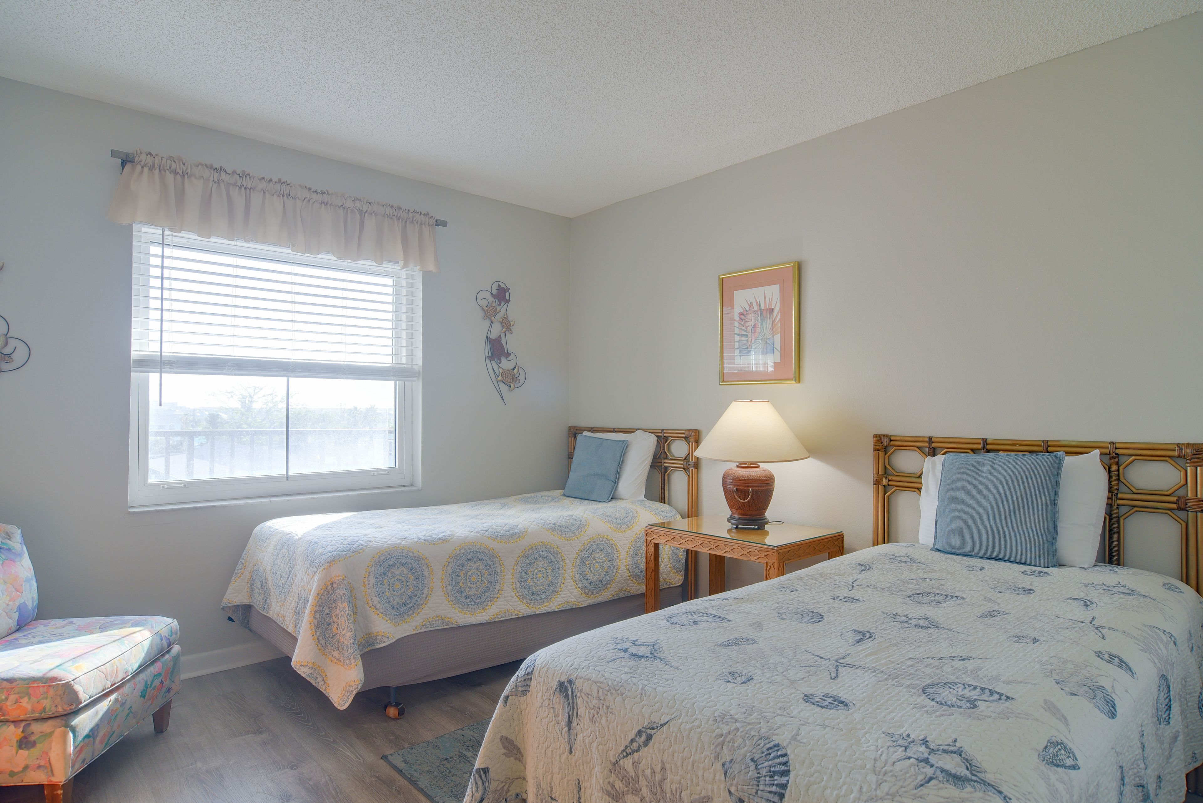 Bedroom 2 | 2 Twin Beds