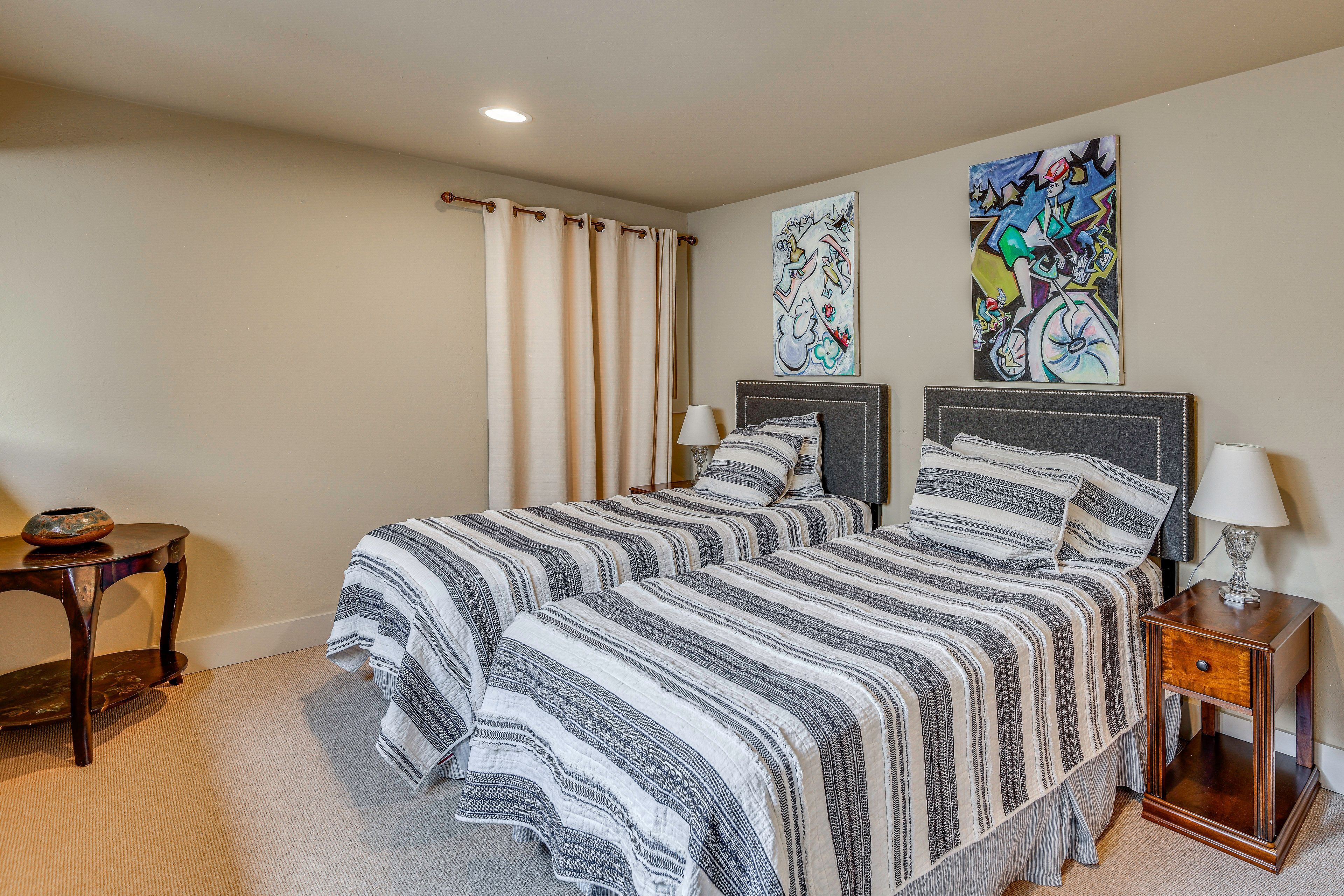Bedroom | 2 Twin Beds | 2nd Floor