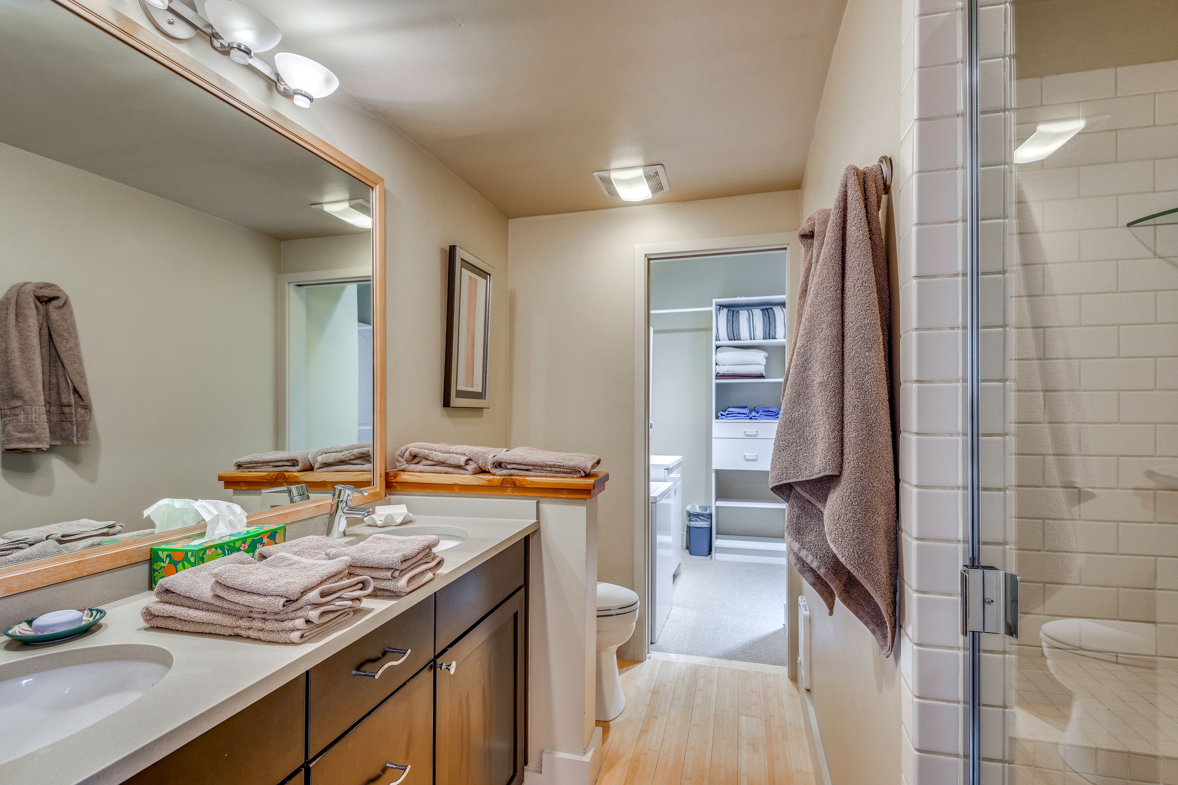 En-Suite Bathroom | 2nd Floor