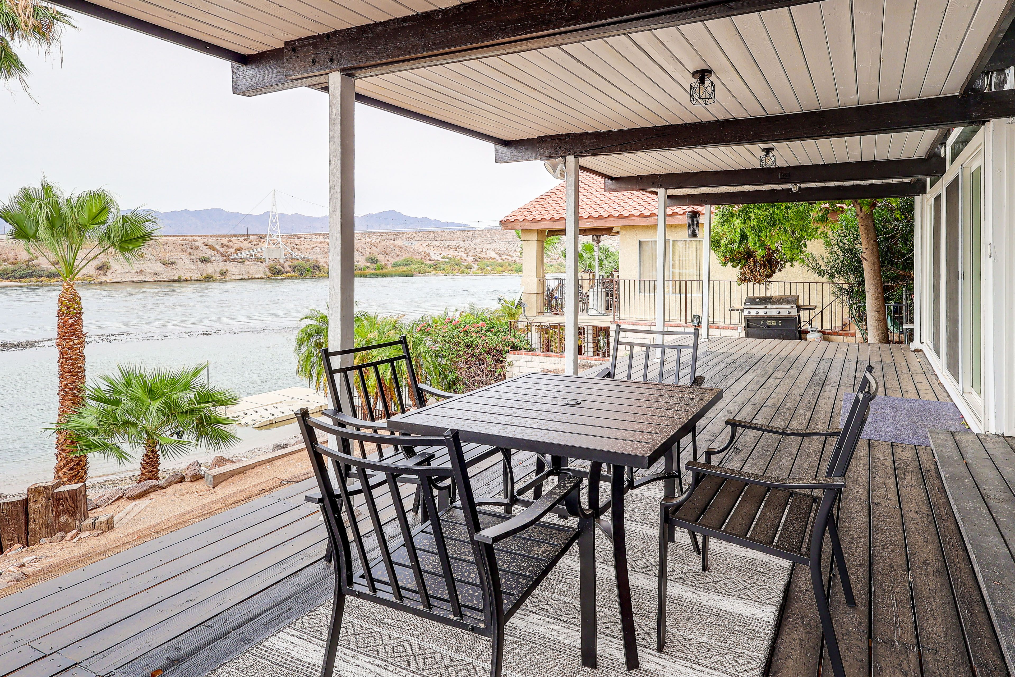 Bullhead City Vacation Rental | 3BR | 2BA | 1,330 Sq Ft | 2 Step for Access