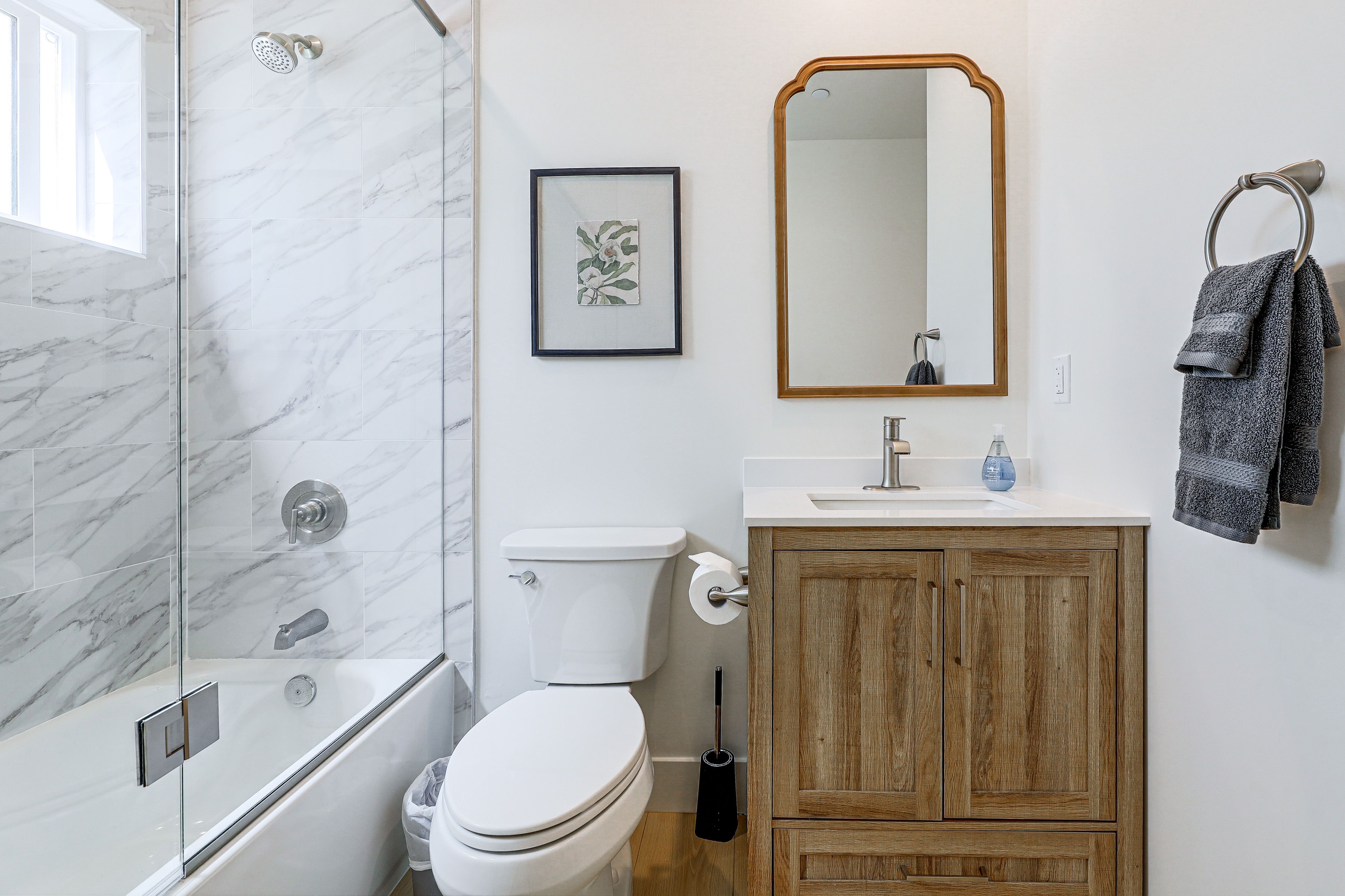 Full Bathroom | Towels & Linens Provided