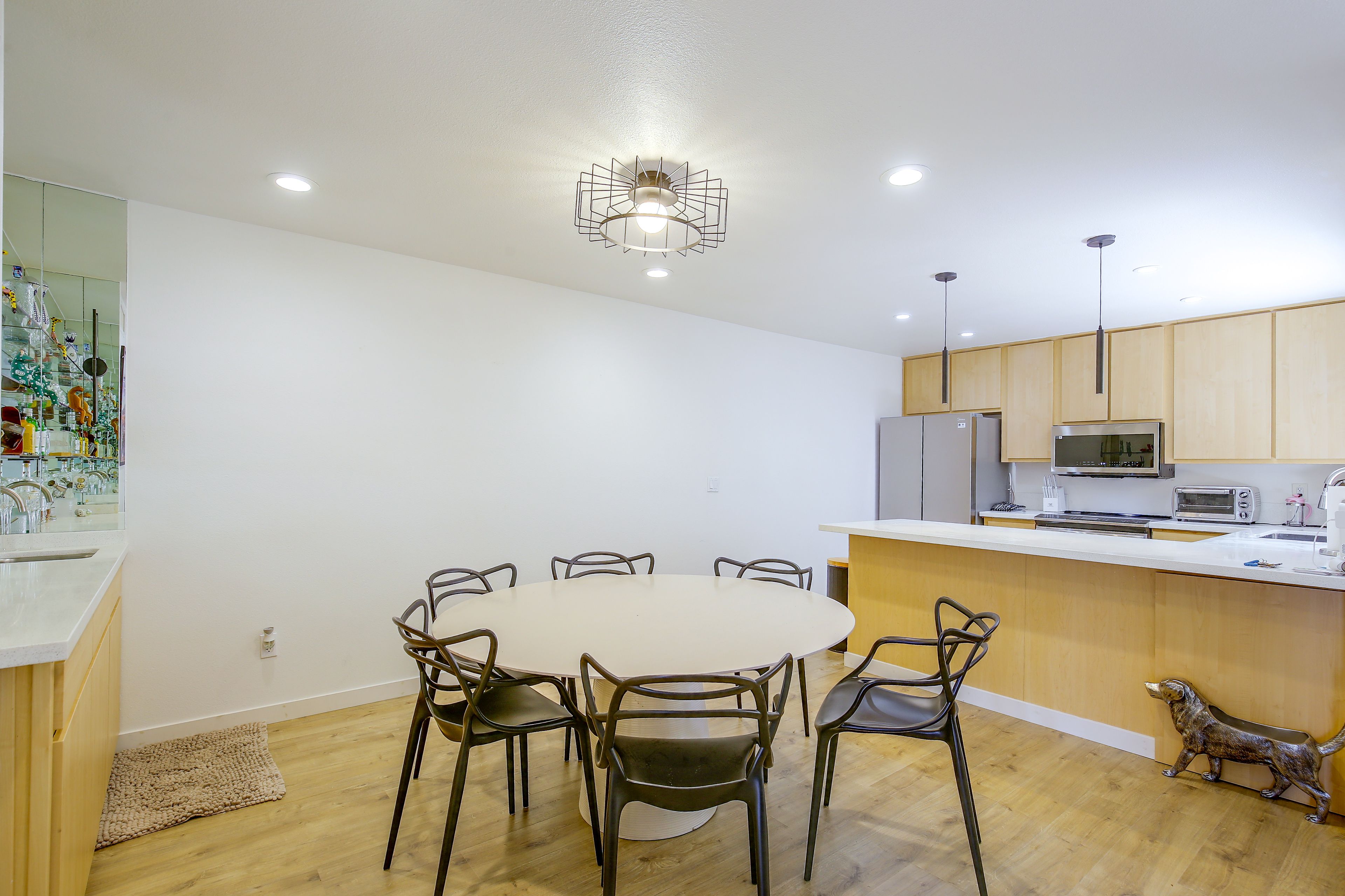 Dining Area | Dishes & Flatware Provided | Wet Bar | 1st Floor