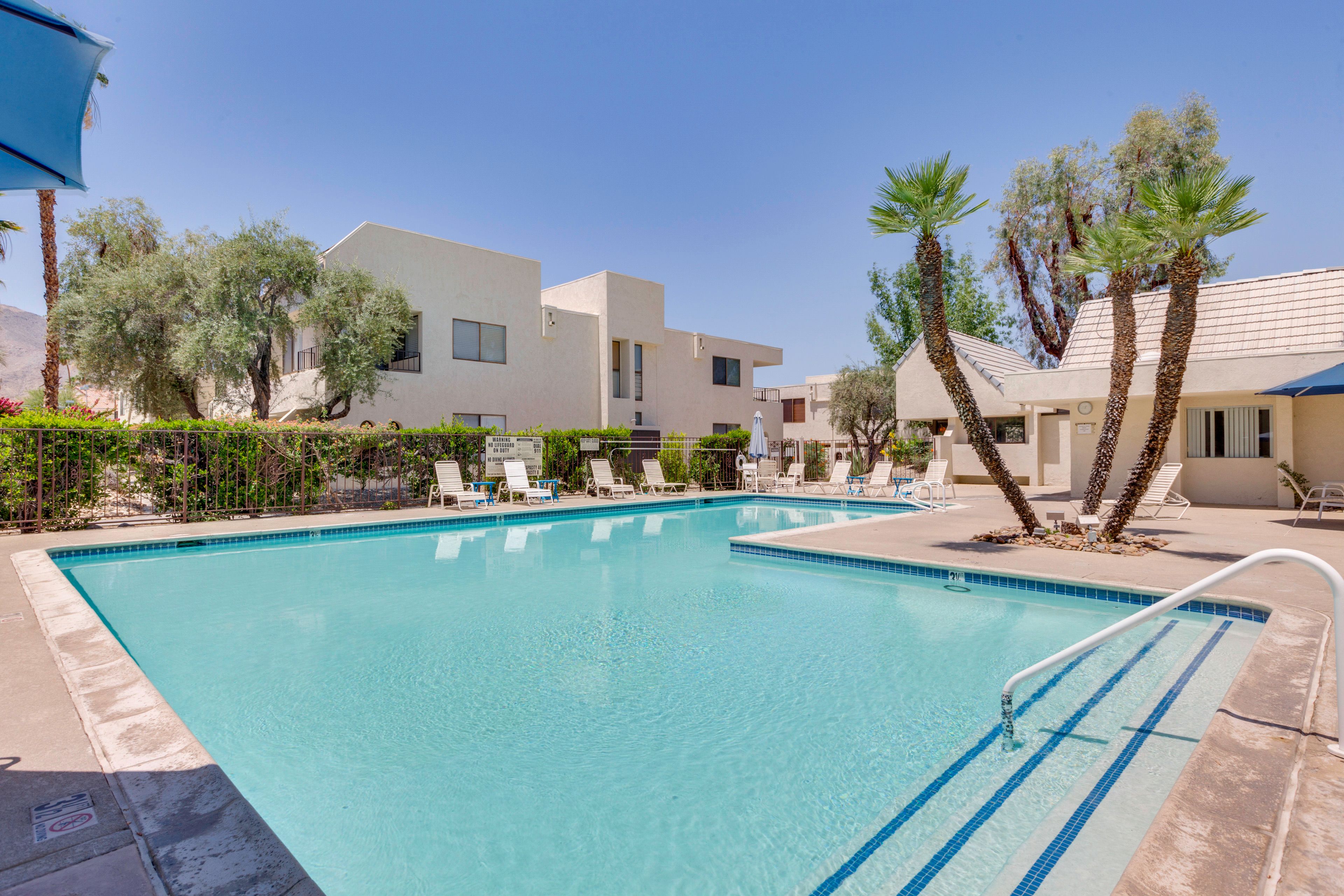 Sandroc Community Amenities | Outdoor Pool & Hot Tub
