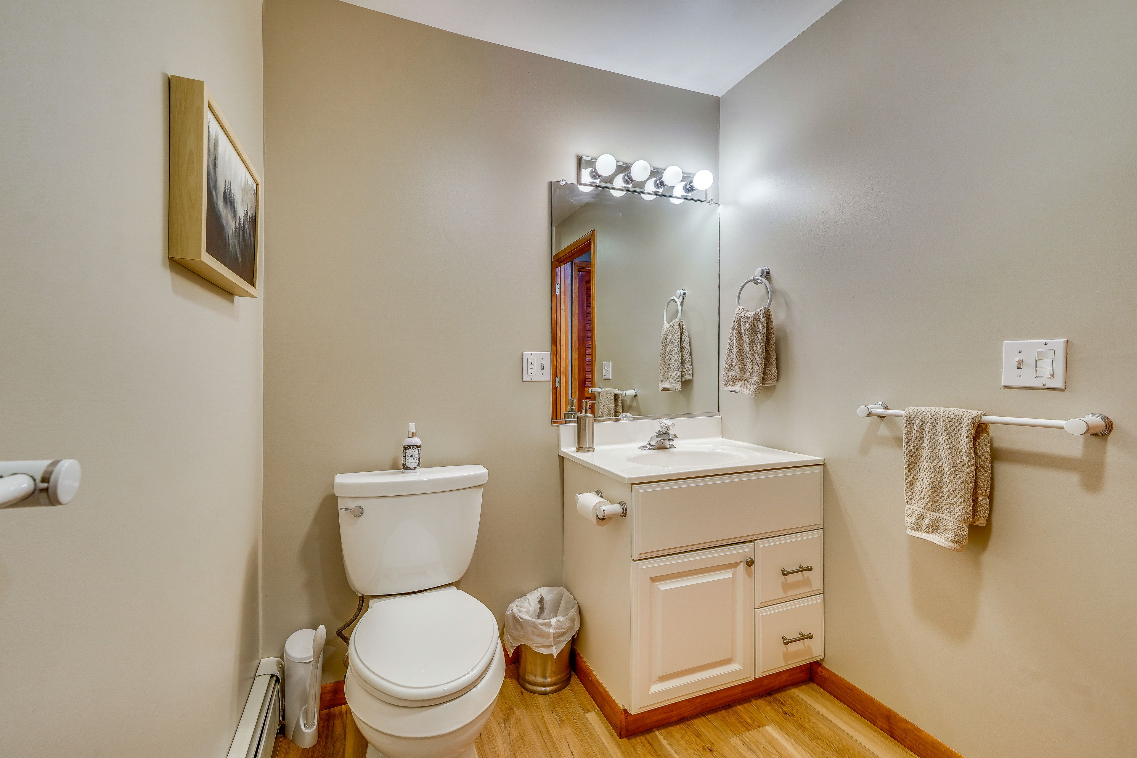 Full Bathroom