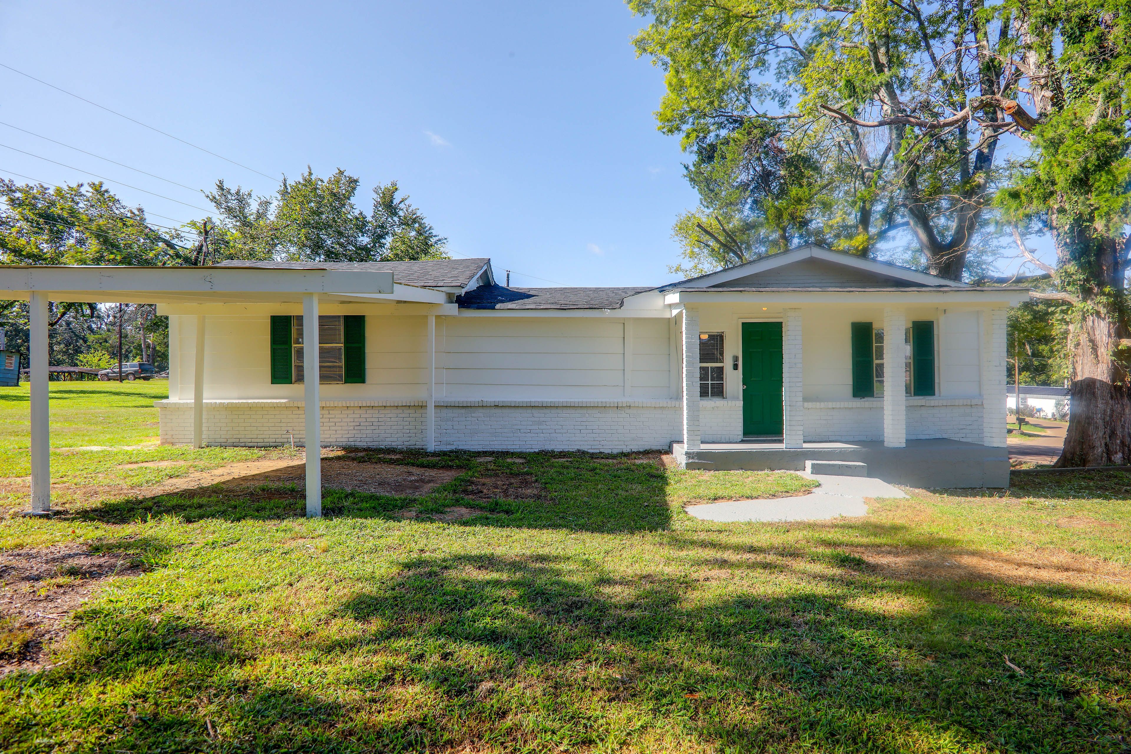 Oxford Vacation Rental | 3BR | 2BA | 1,500 Sq Ft | 2 Steps for Entry