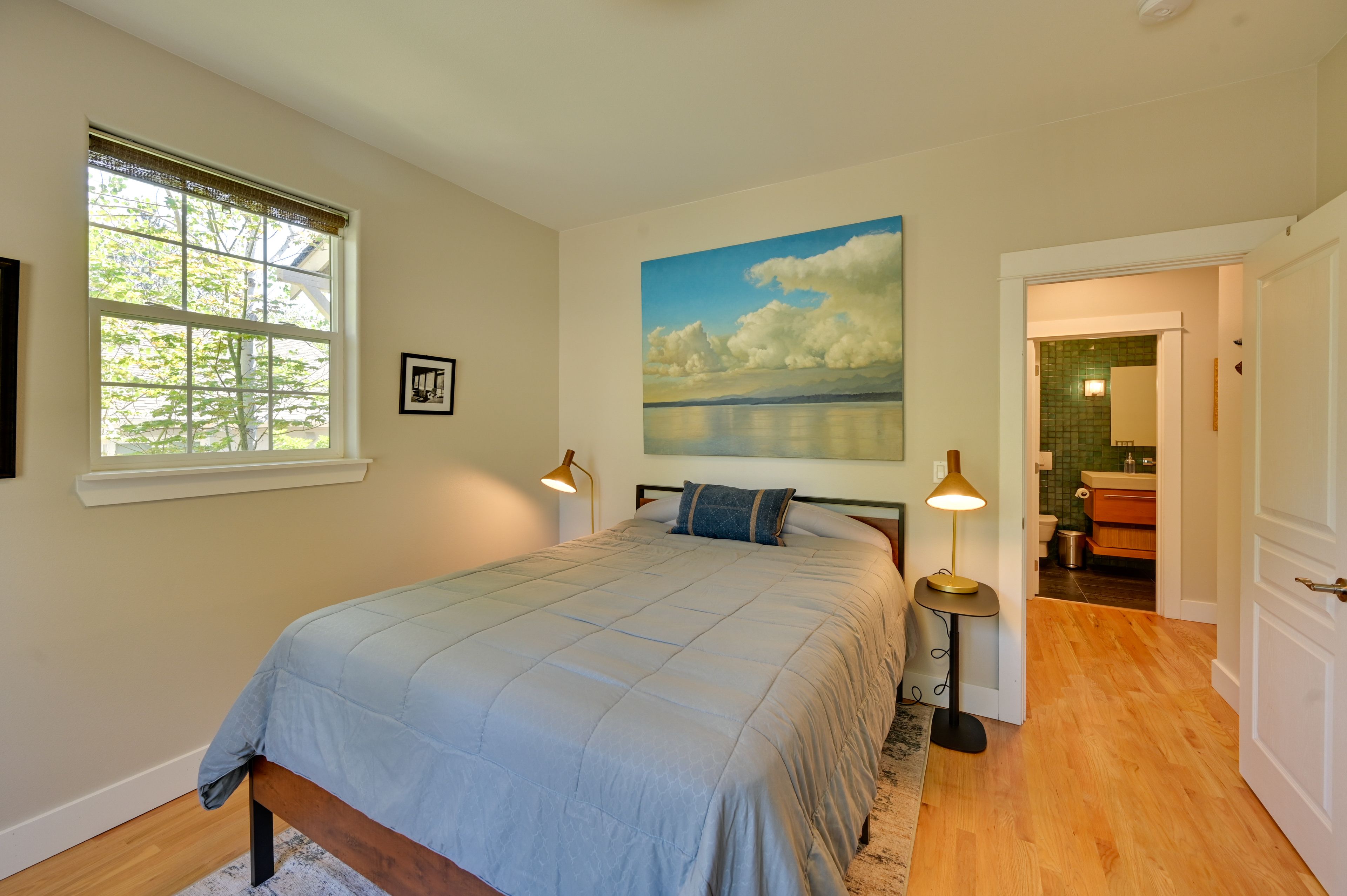Bedroom 2 | Queen Bed