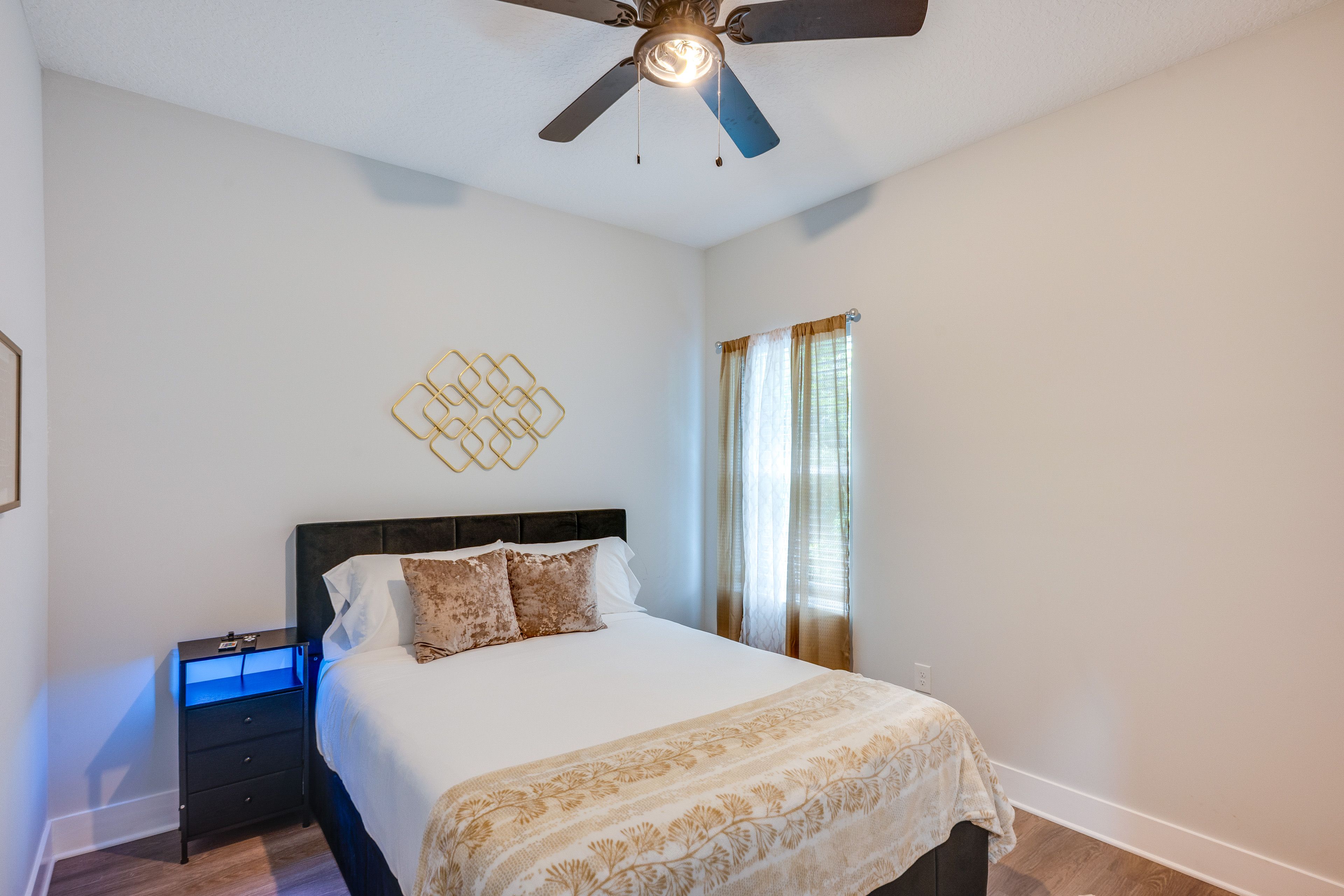 Bedroom 2 | Queen Bed | 2nd Floor