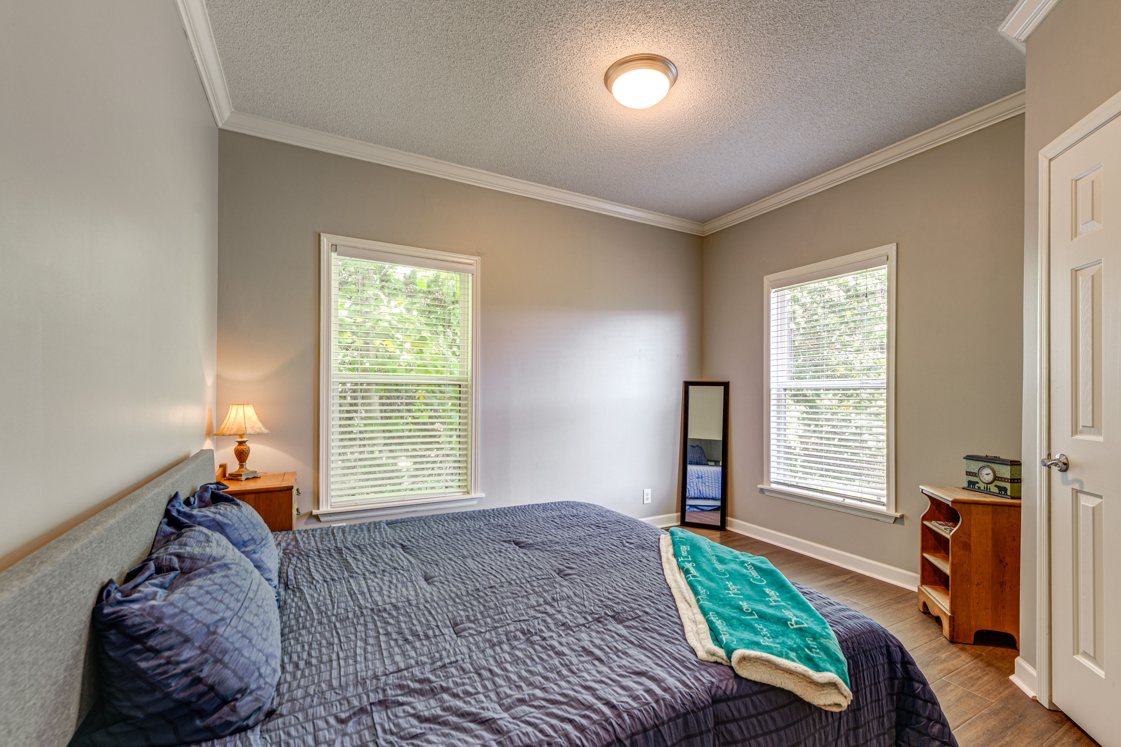 Bedroom 3 | King Bed