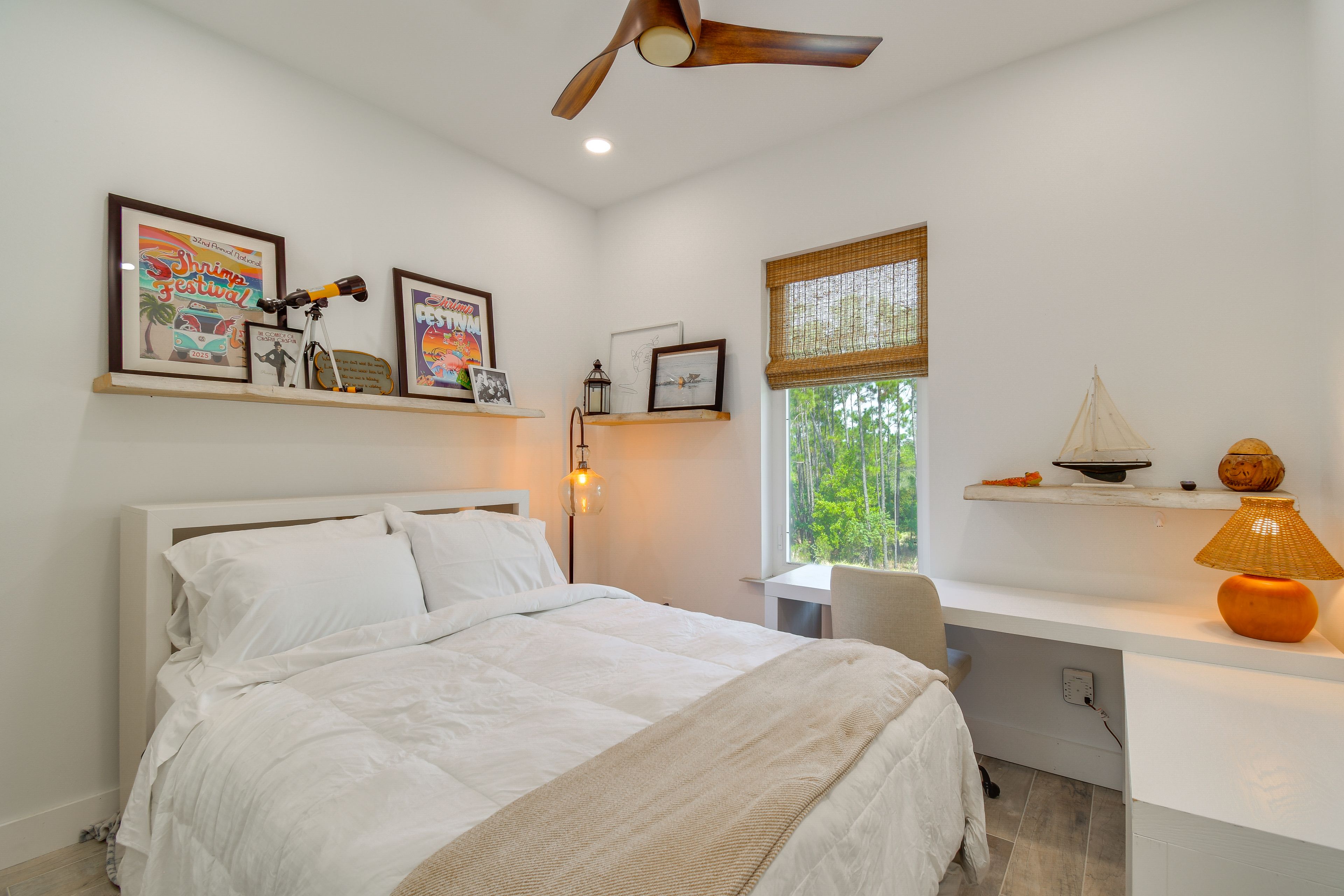 Bedroom 3 | Queen Bed
