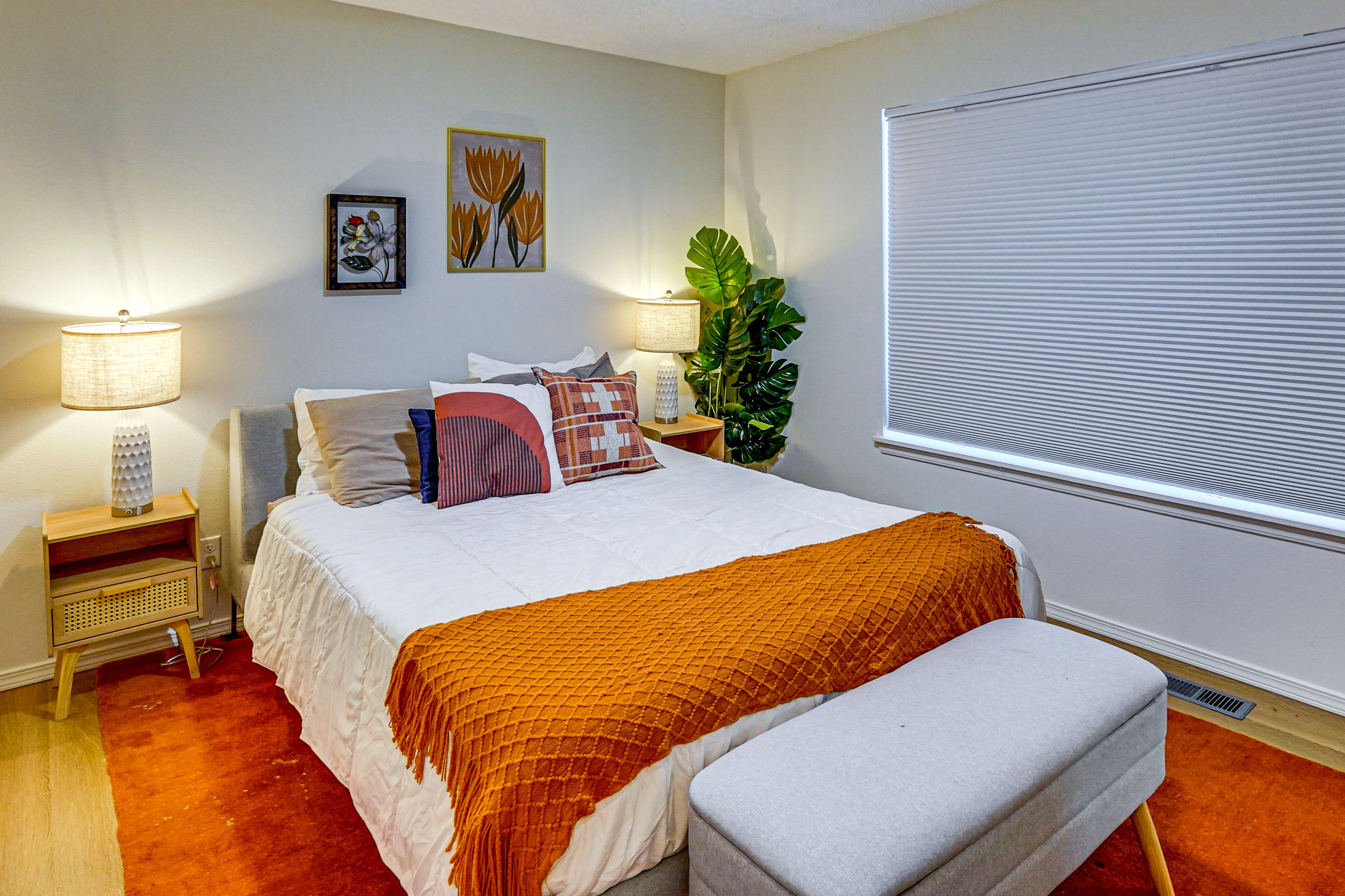 Bedroom | Queen Bed | 2nd Floor