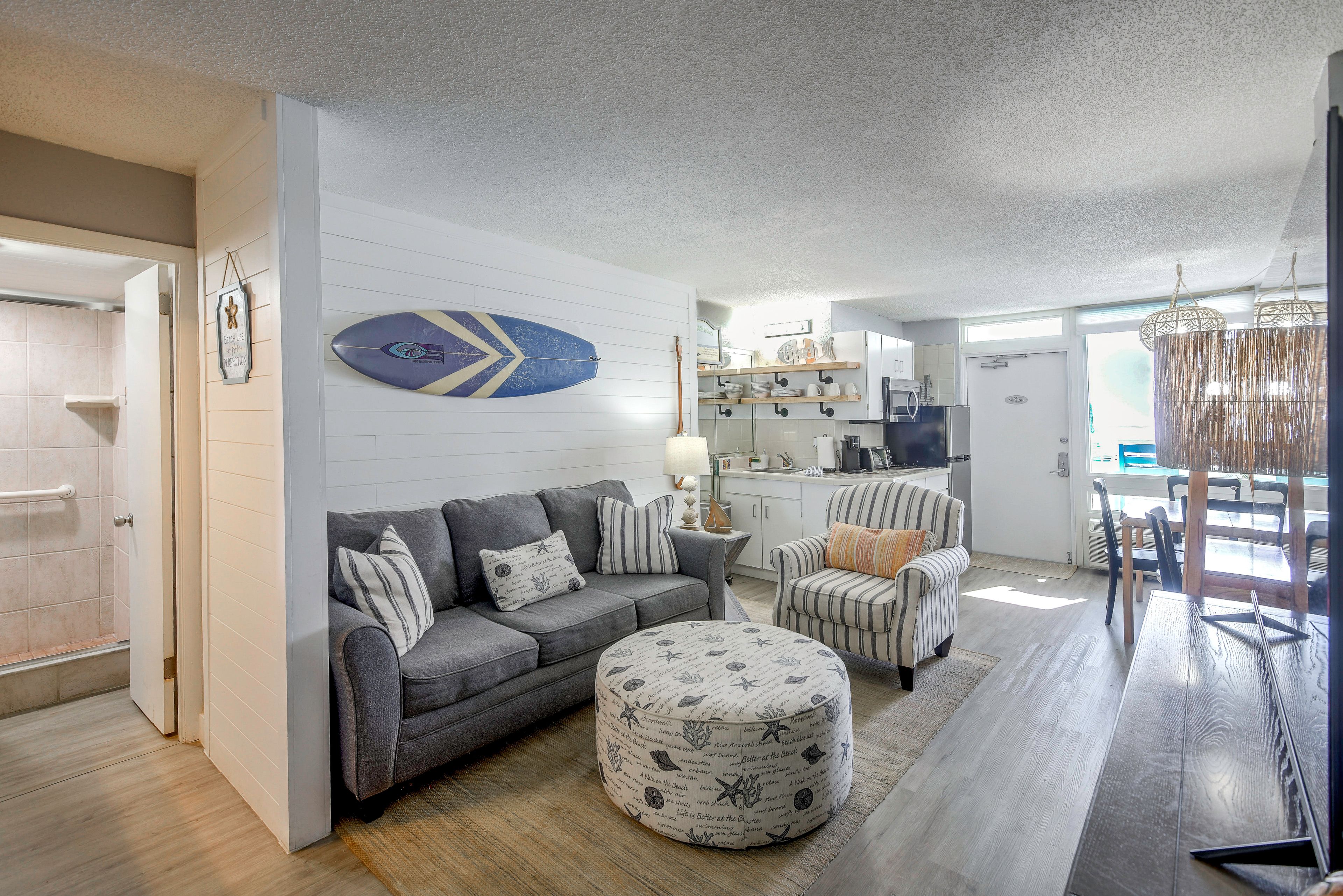 Living Room | Queen Sleeper Sofa