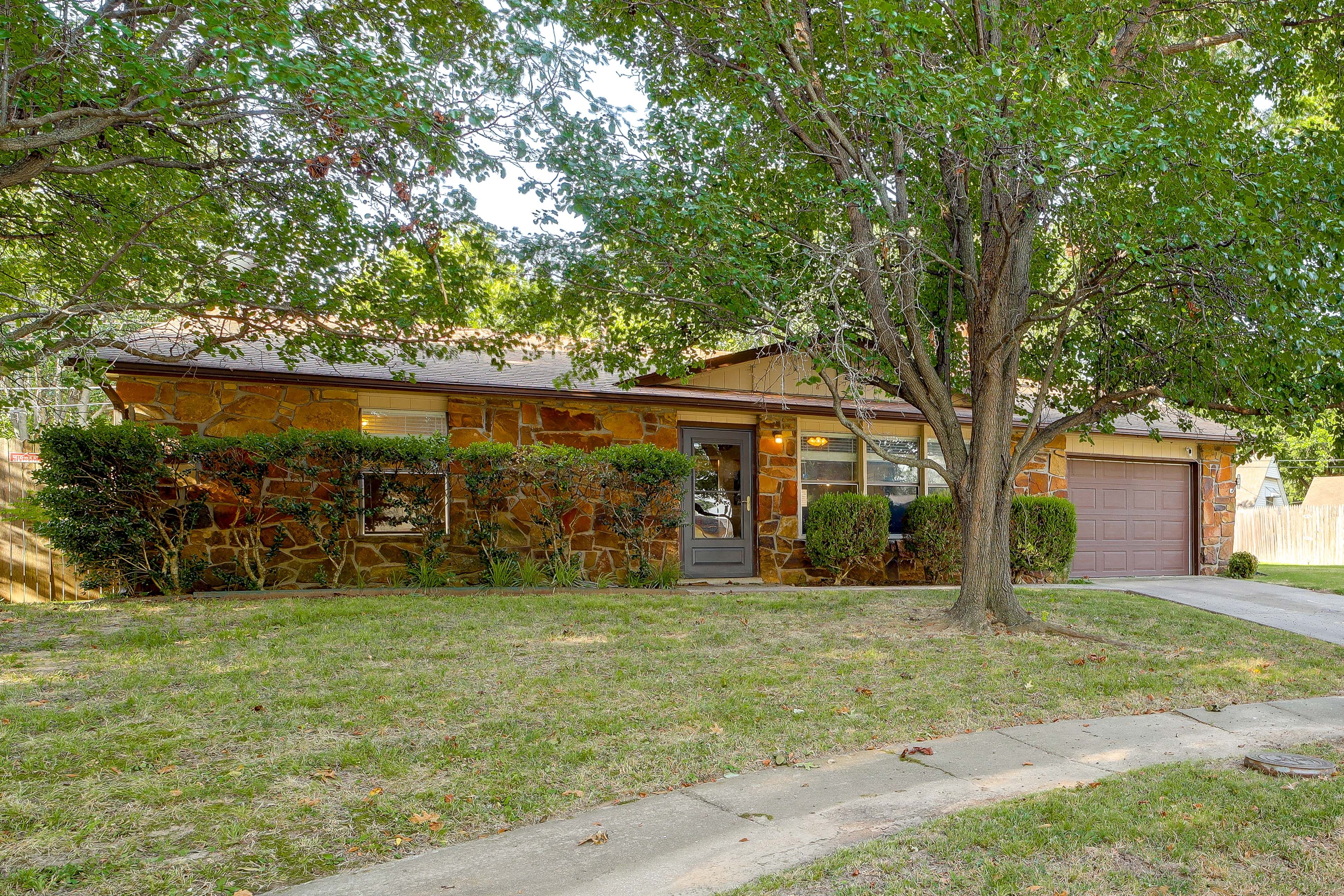 Tulsa Vacation Rental | 2BR | 1BA | 1,040 Sq Ft