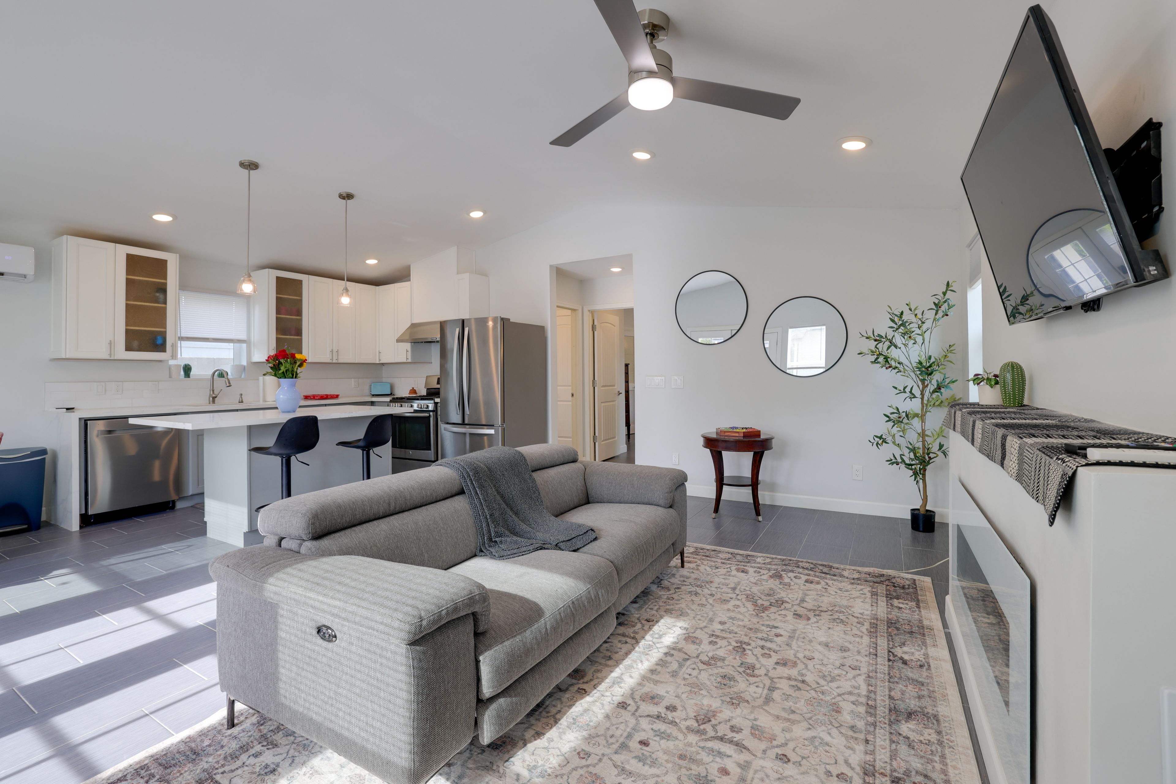 Phoenix Vacation Rental | 1BR | 1BA | 800 Sq Ft | 2 Steps to Enter