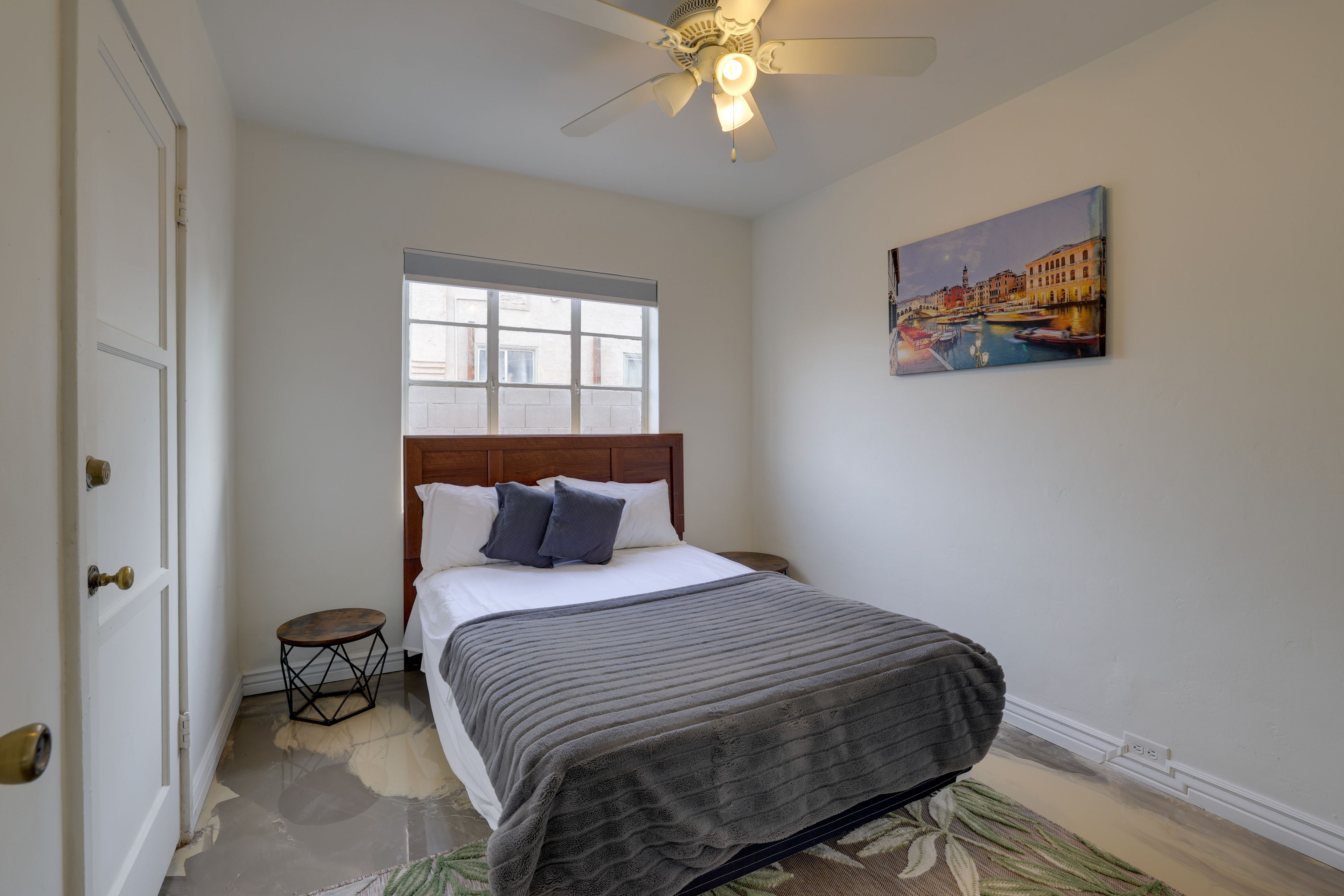 Bedroom 2 | Queen Bed