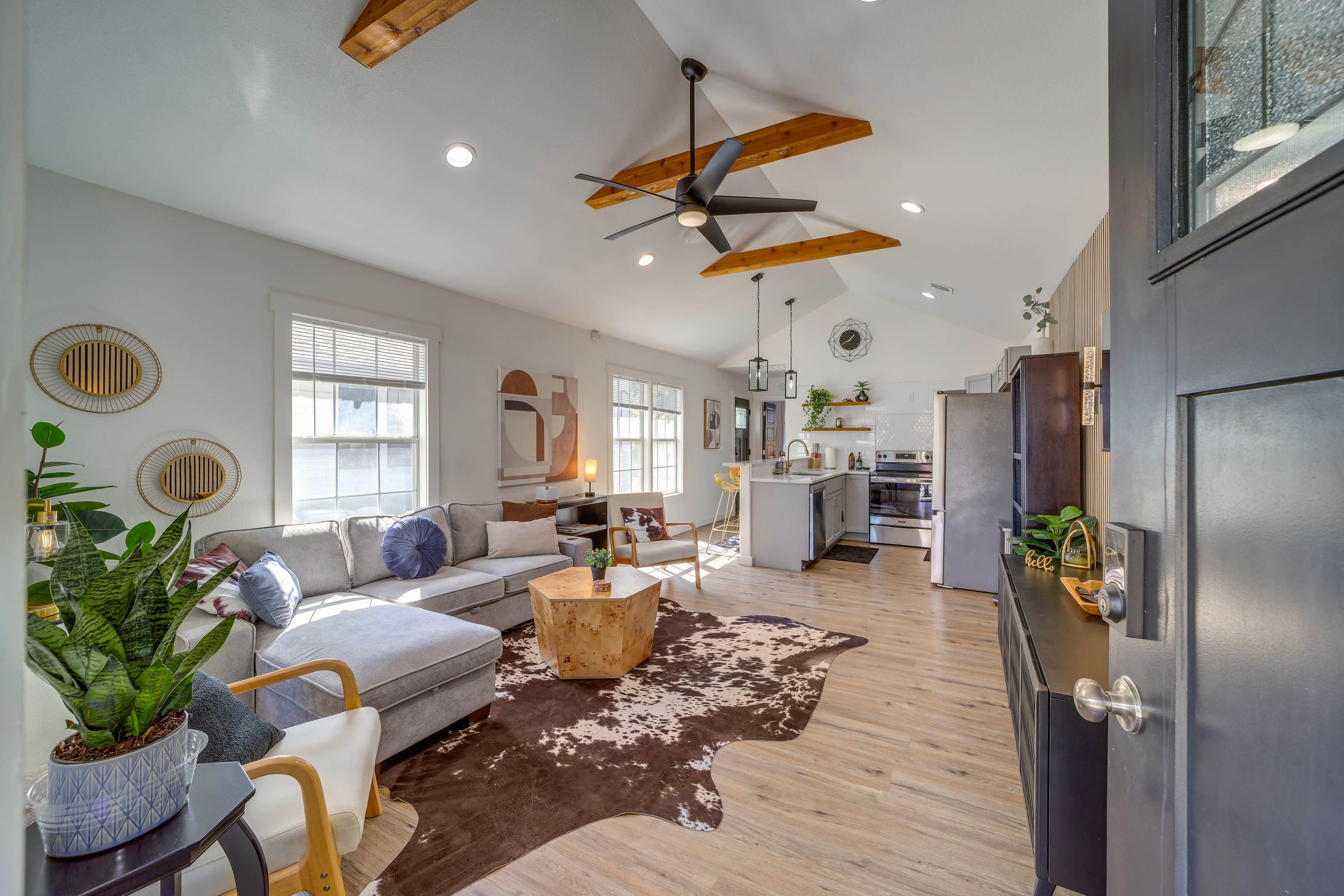 Living Room | Sleeper Sofa