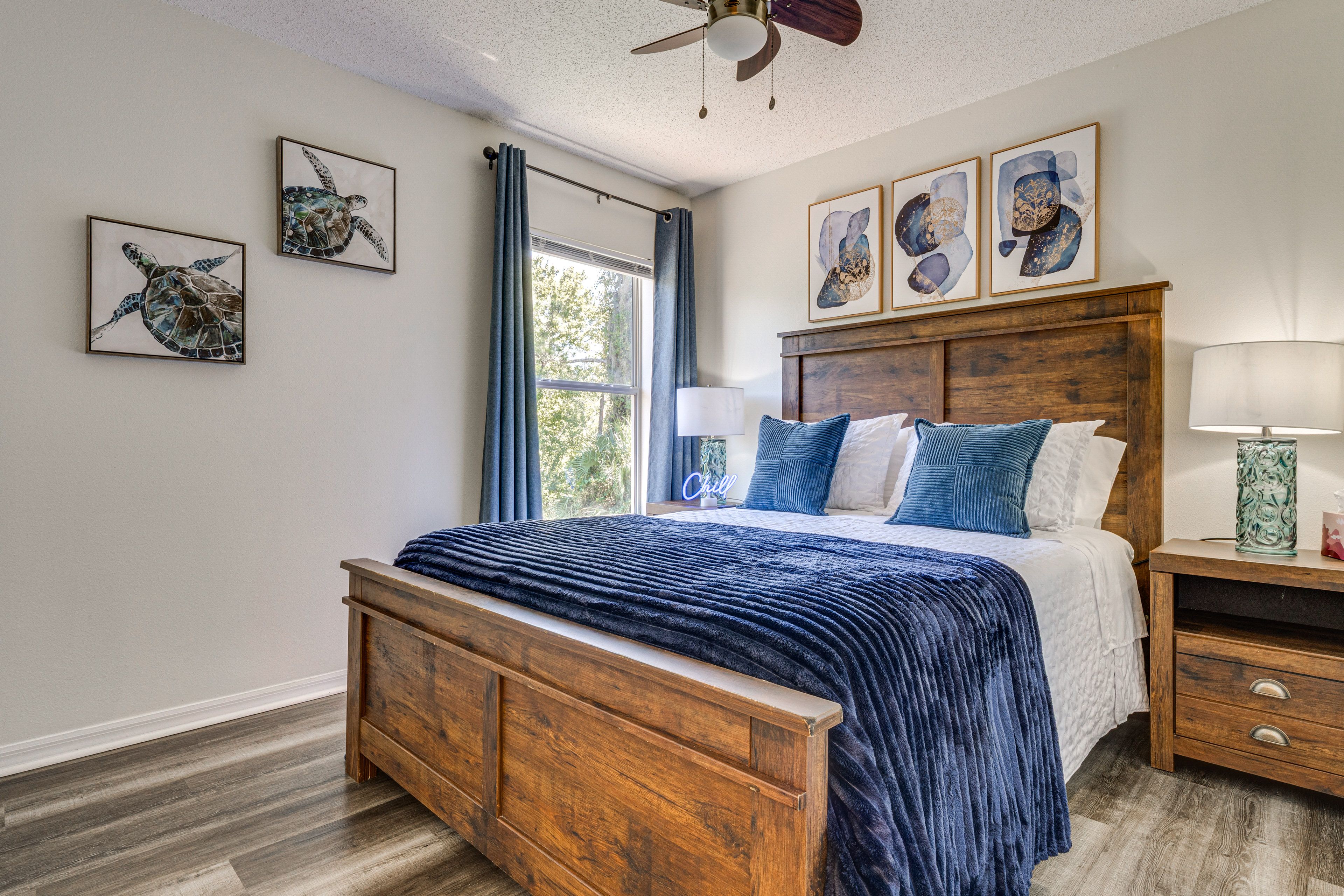 Bedroom | Queen Bed | 2nd Floor