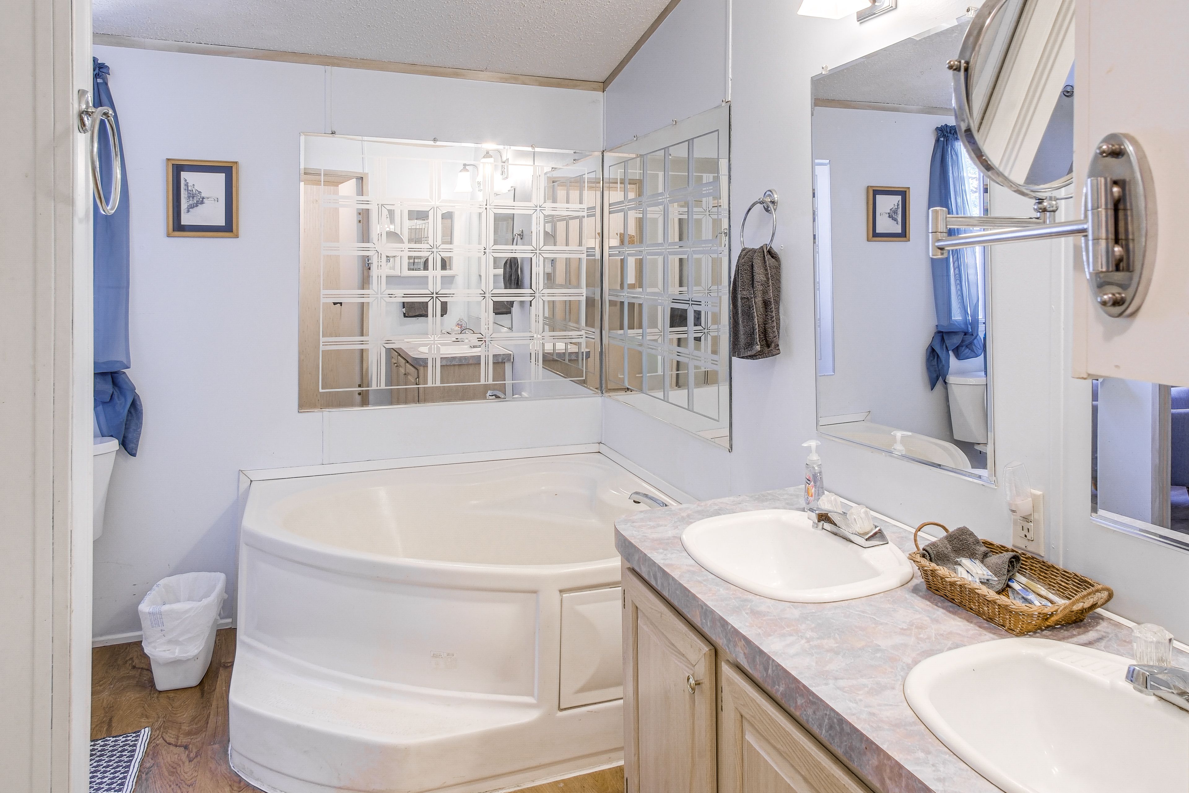 En-Suite Bathroom
