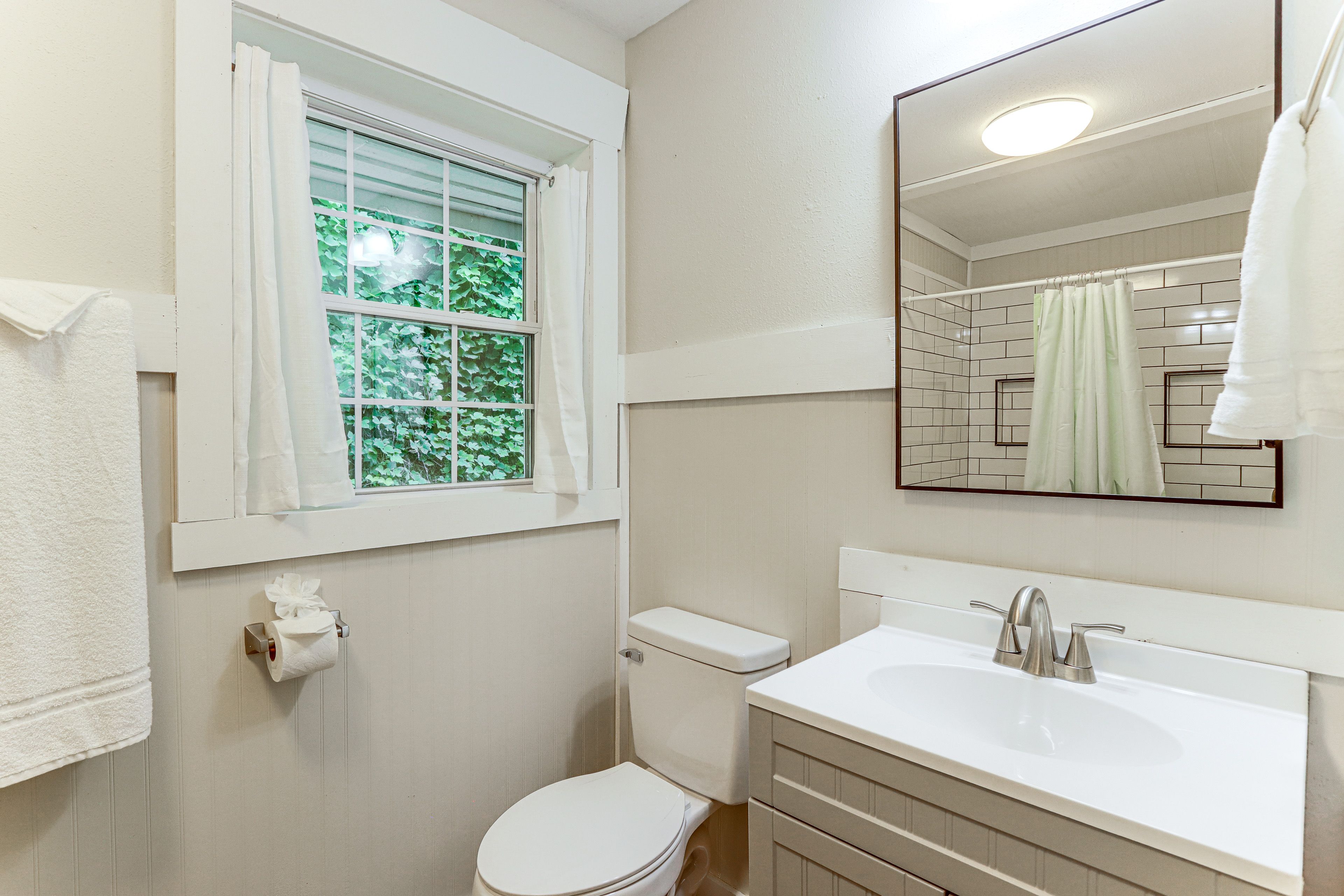 En-Suite Bathroom