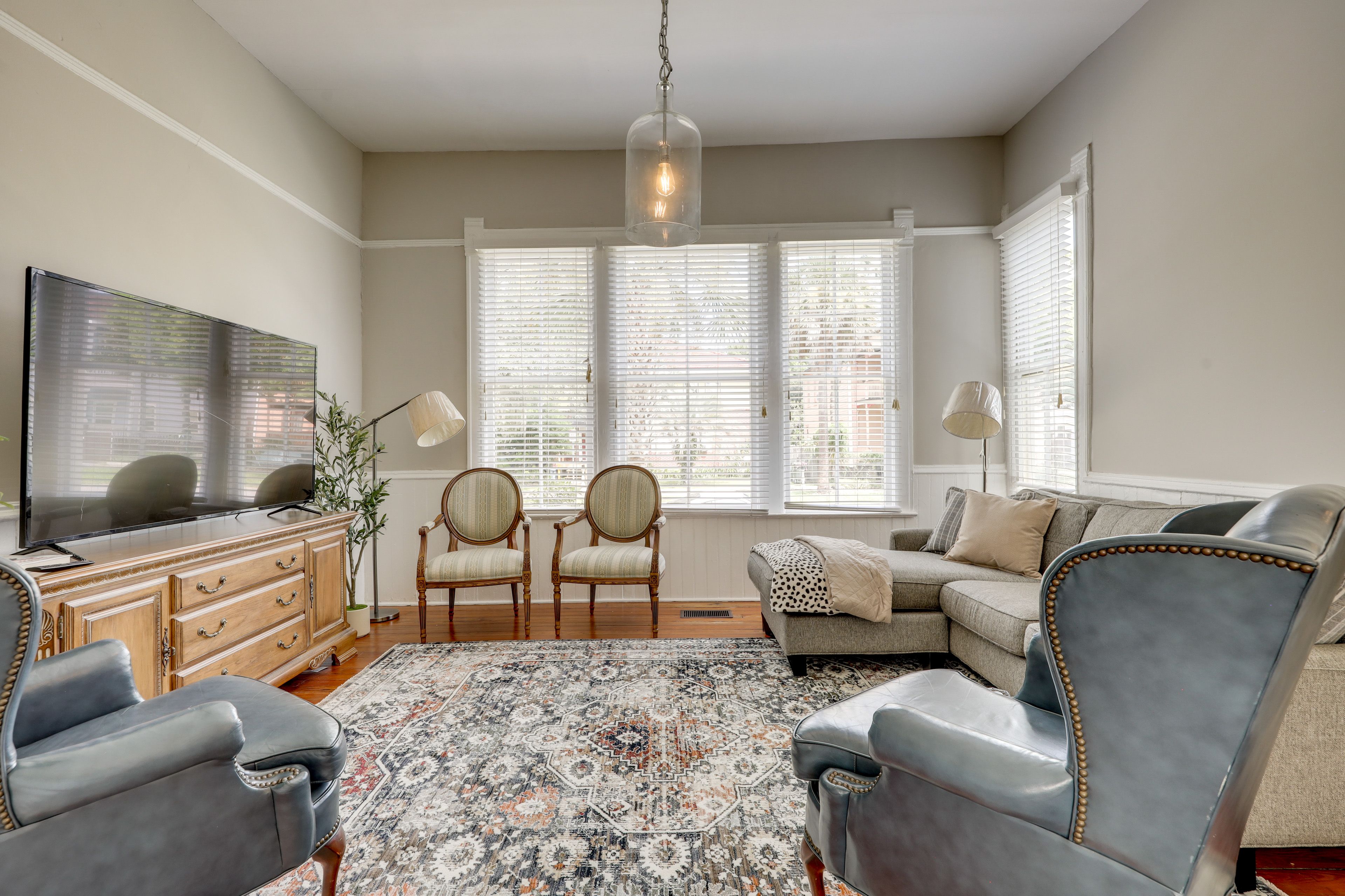 Living Space | Smart TV