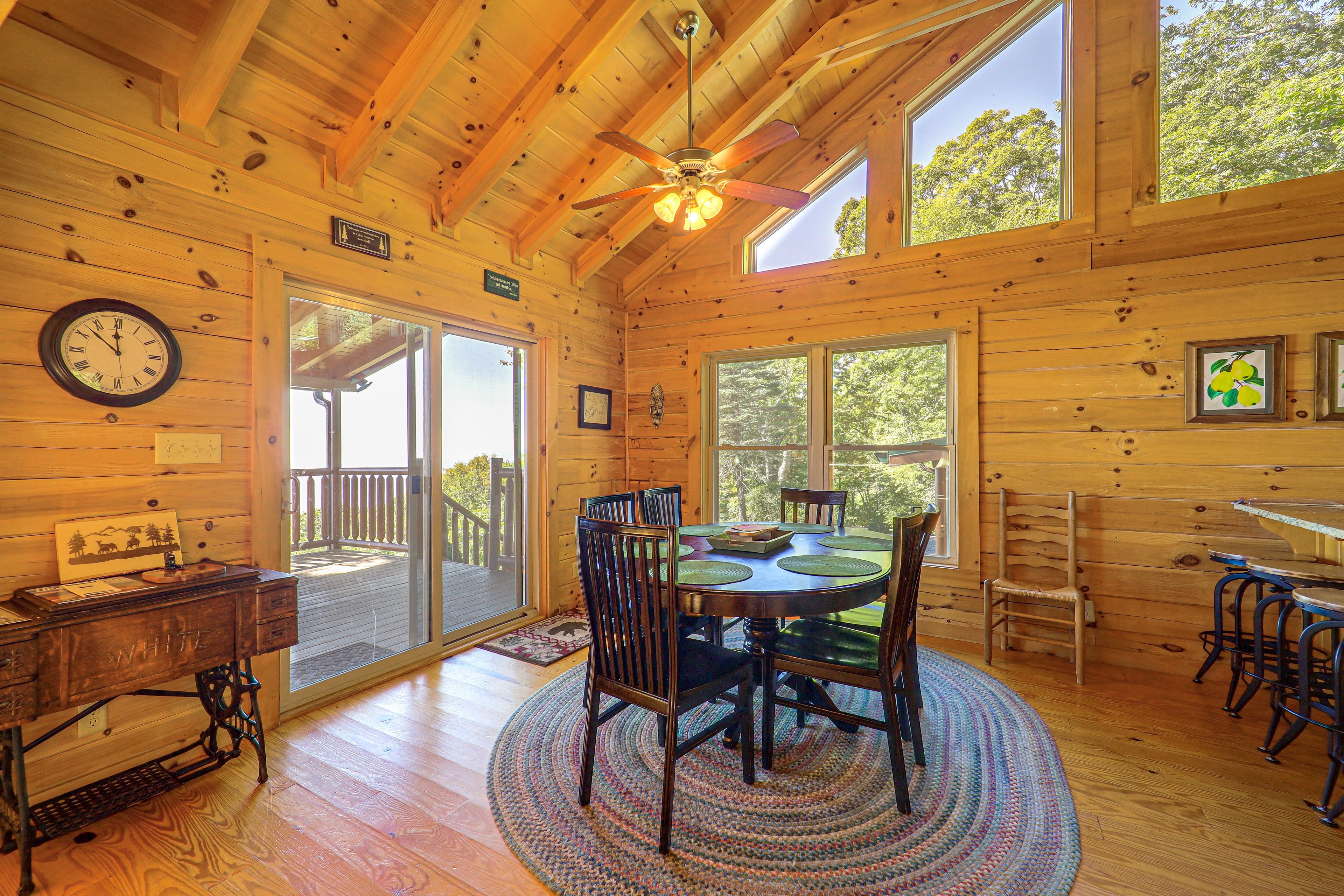 Dining Area | Dishes & Flatware Provided | Main Floor