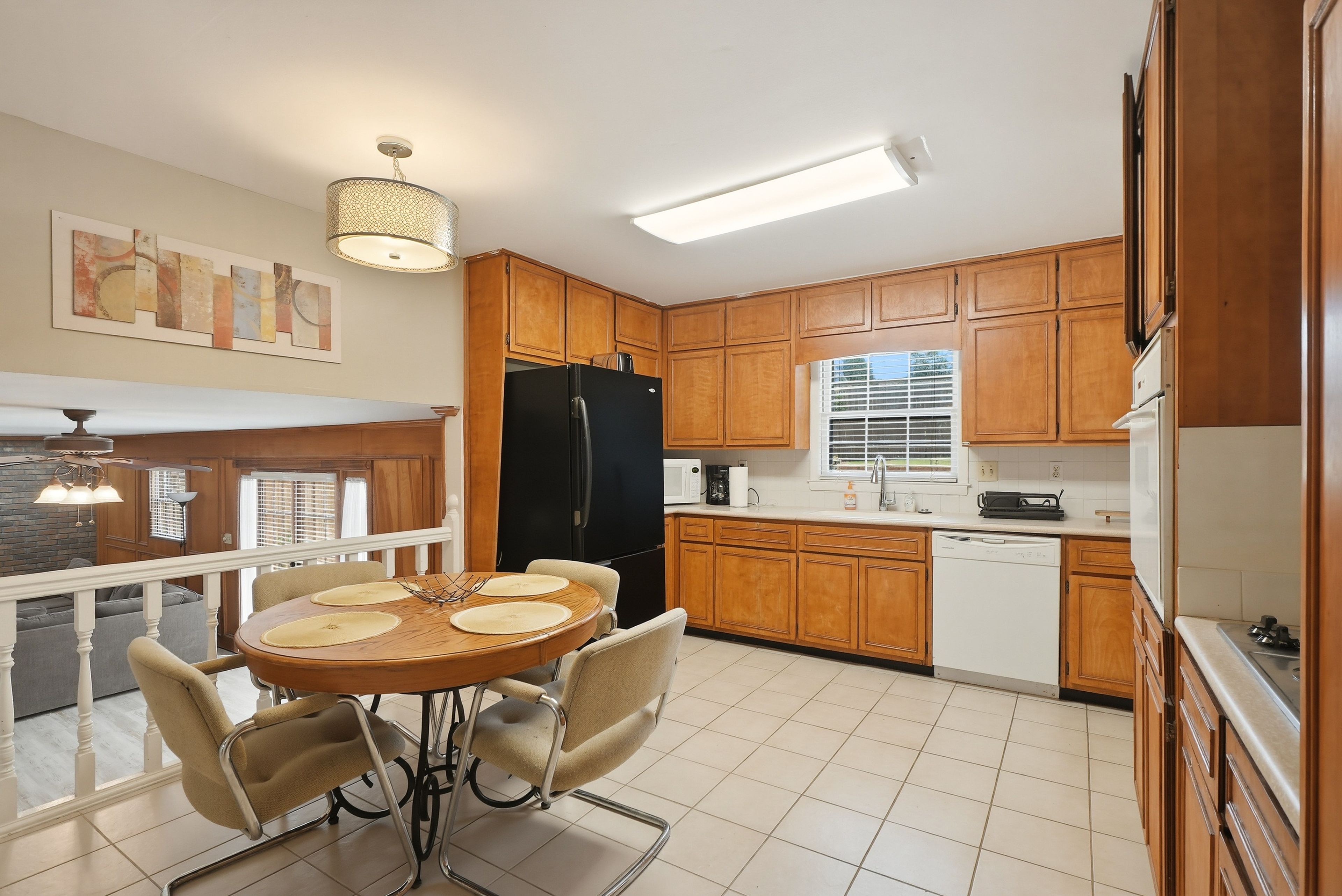 Kitchen | Main Floor