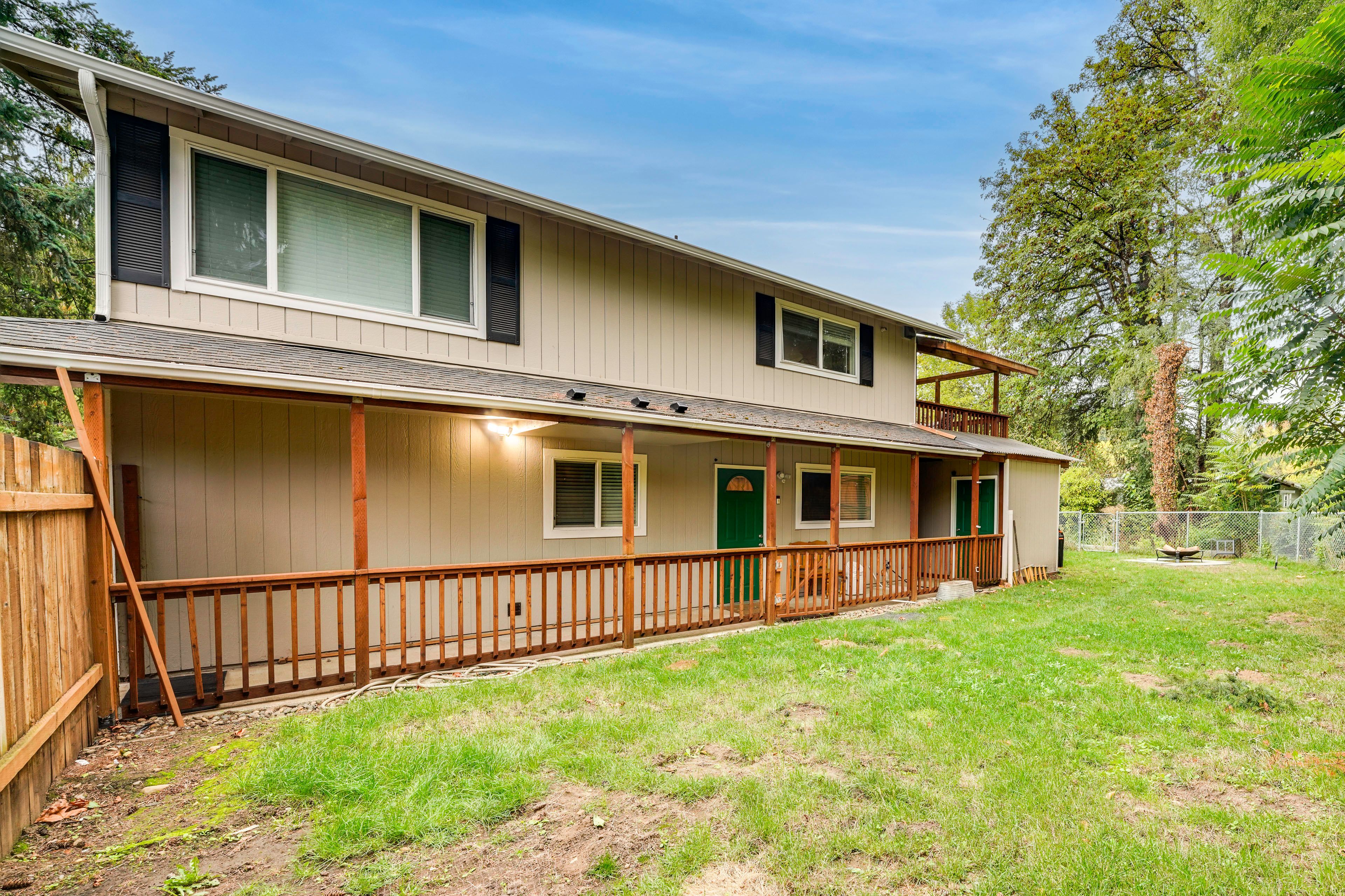Property Exterior | Single-Level Unit