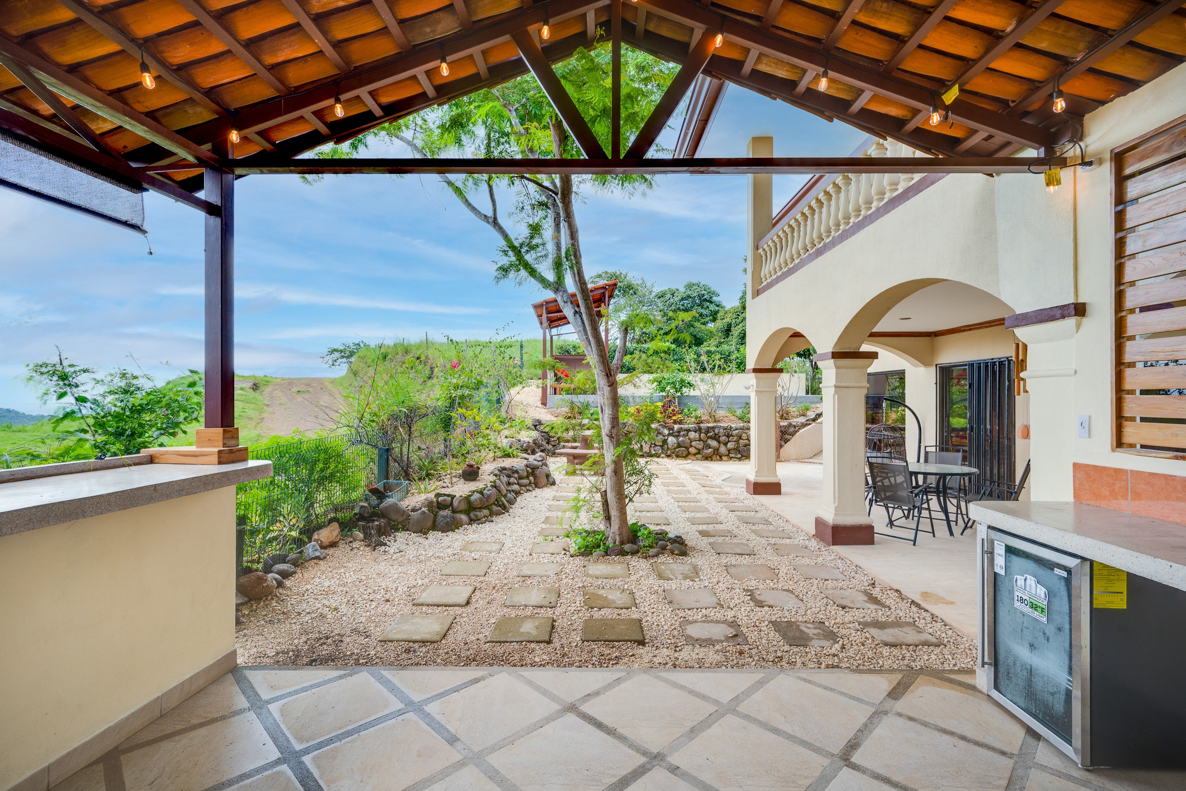 Veranda | Outdoor Kitchen | Views