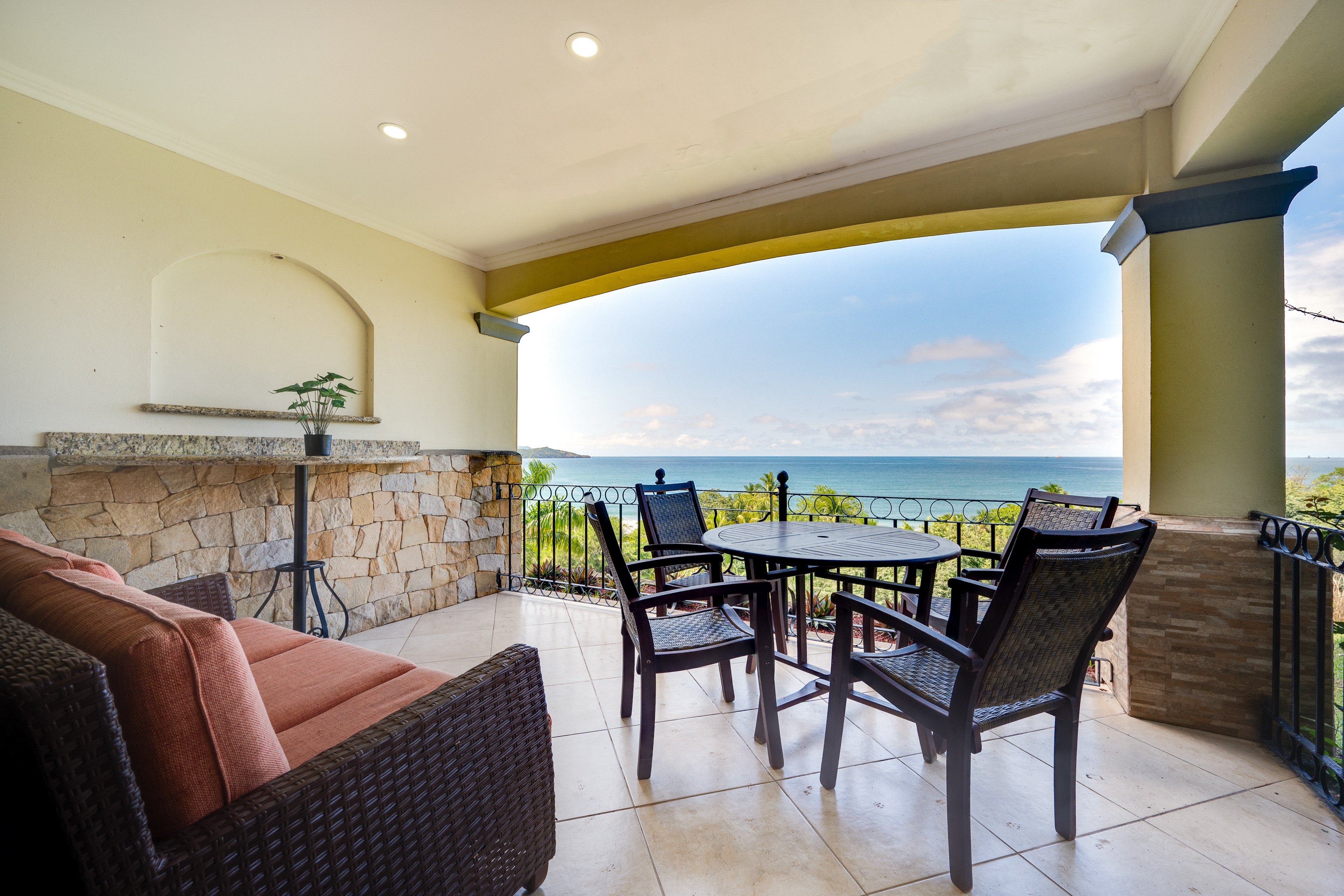 Flamingo Beach Vacation Rental | 2BR | 2BA | 1 Sq Ft