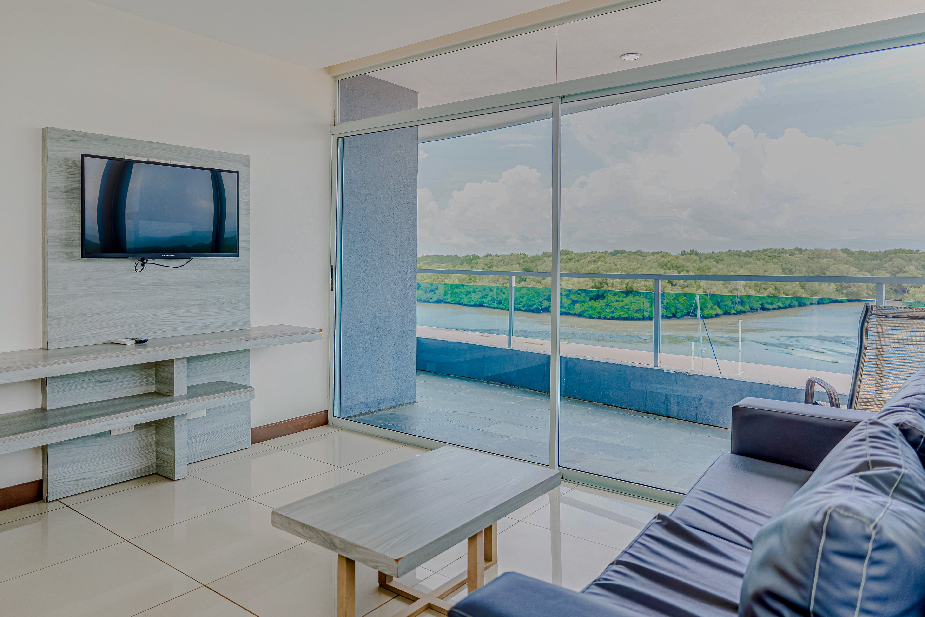 El Roble Vacation Rental | 2BR | 2BA | 900 Sq Ft