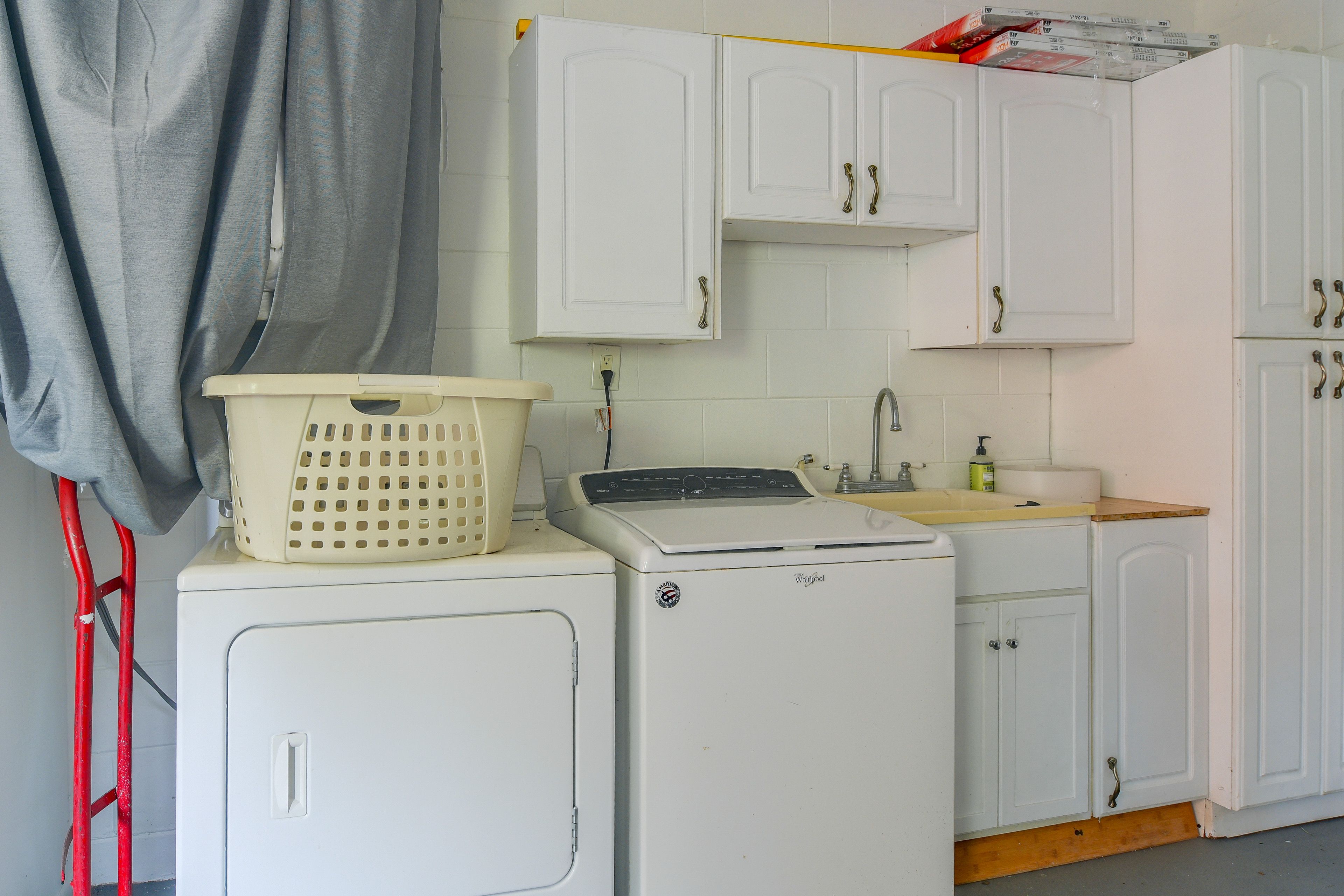 In-Unit Laundry