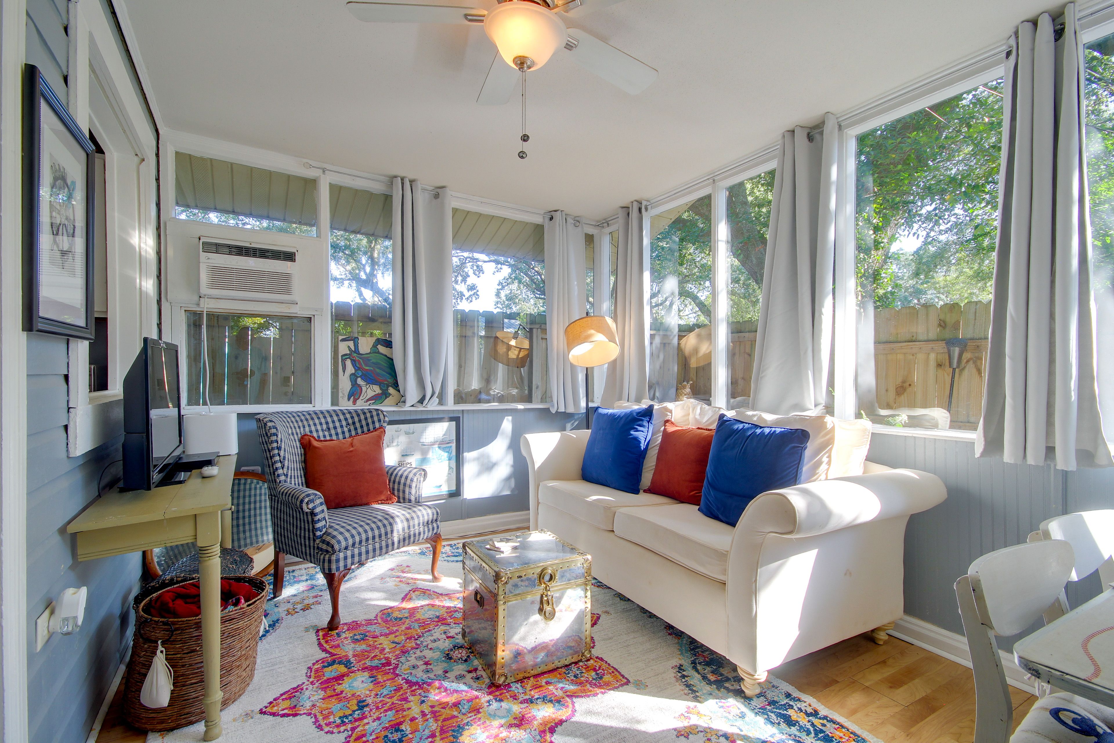 Gulfport Vacation Rental | 1BR | 1BA | 450 Sq Ft | Step-Free Entry