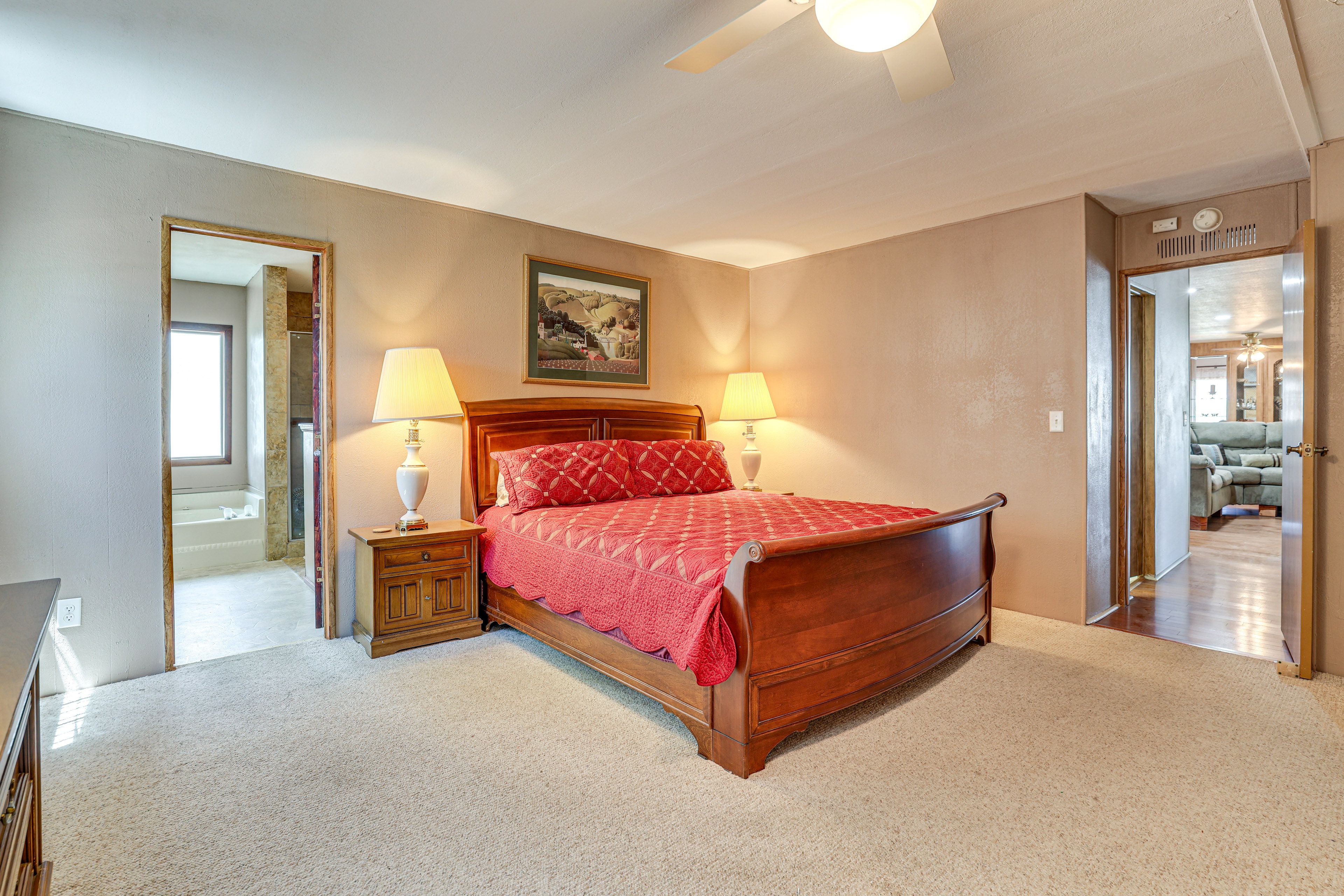 Bedroom 1 | King Bed