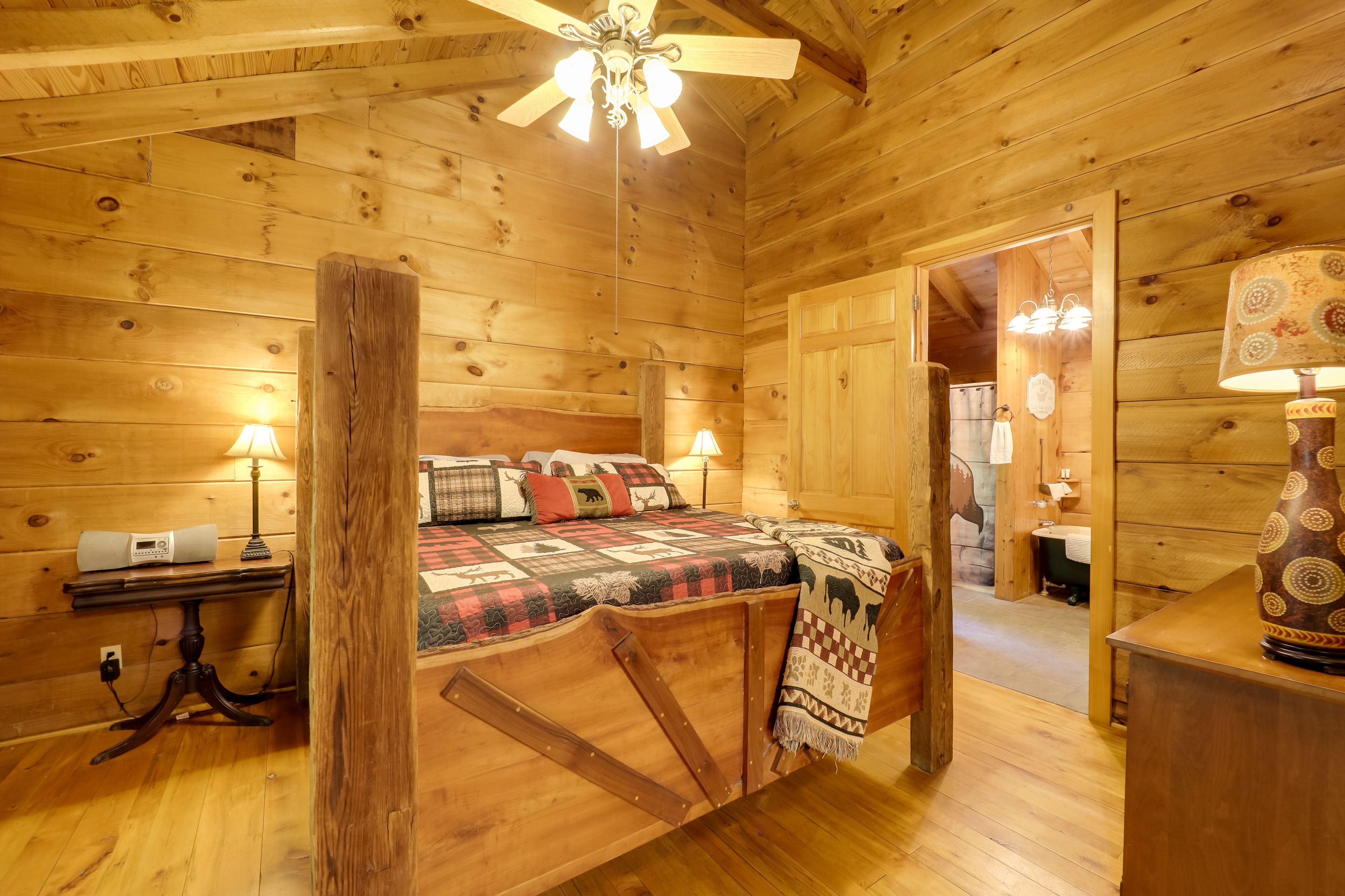 Unit 2 | Bedroom 2 | King Bed