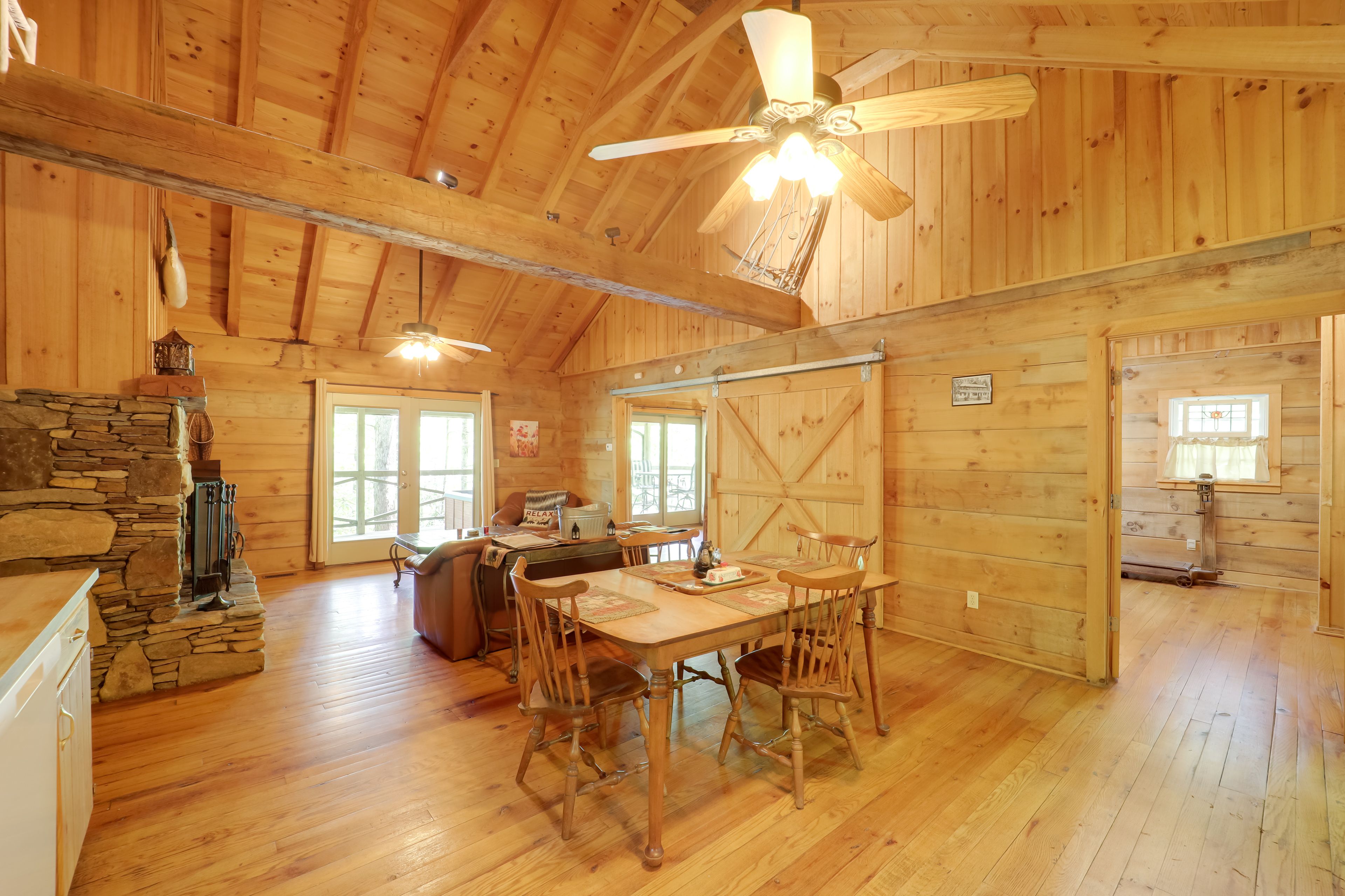 Compleat Angler | Dining Area | Dishware & Flatware Provided