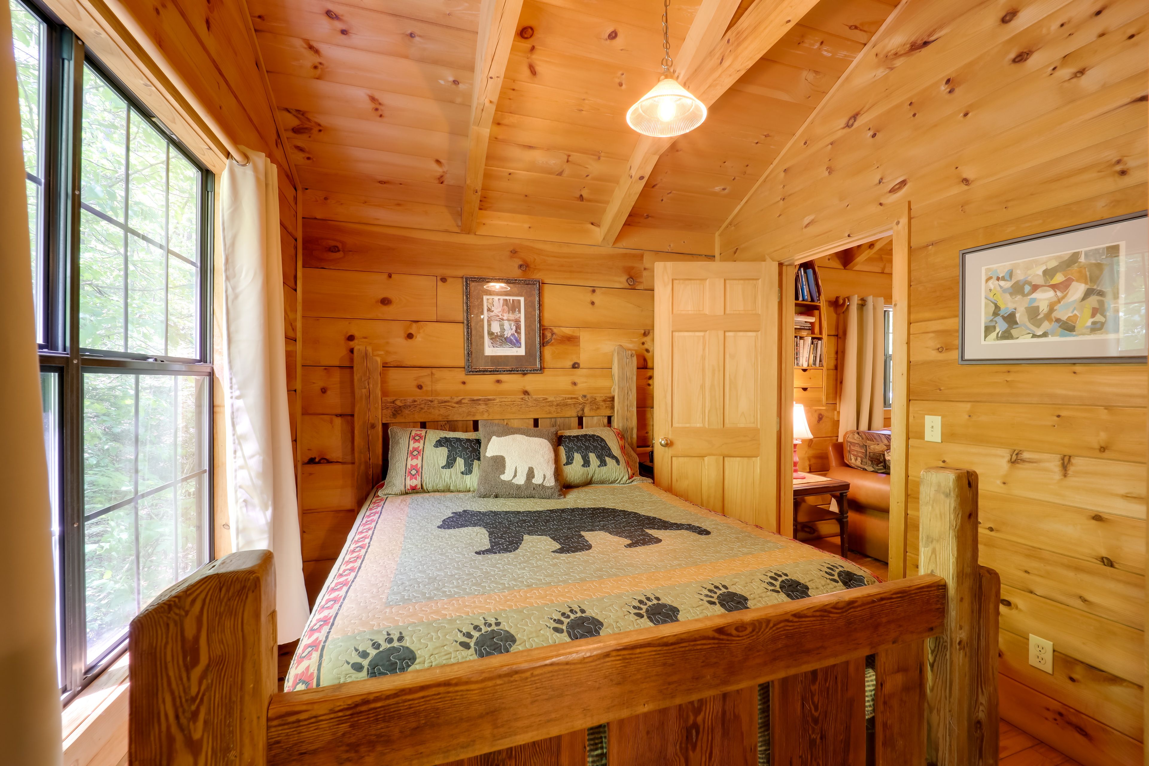 Bimini Twist | Bedroom 4 | Queen Bed