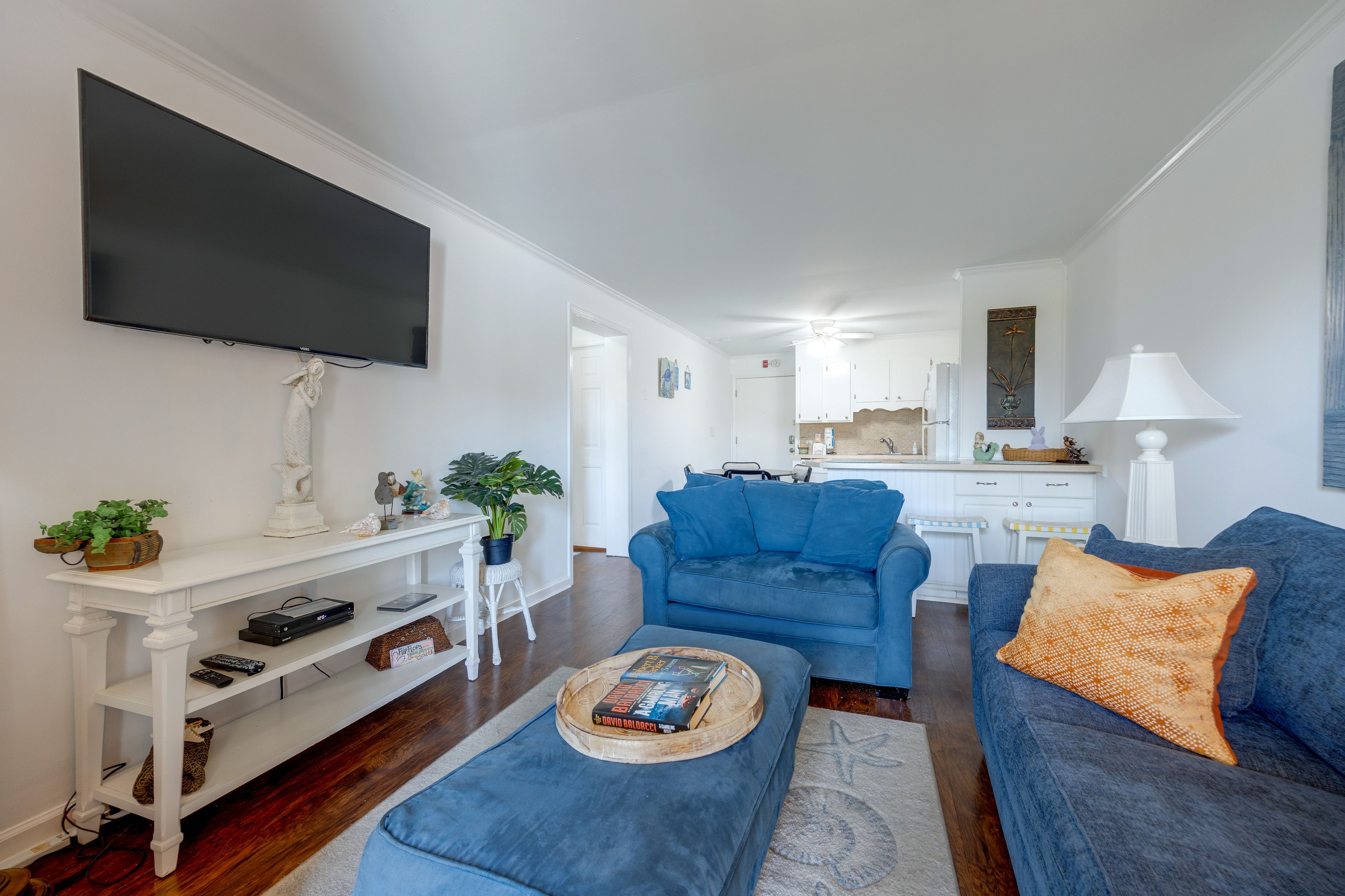 Living Room | Full Sleeper Sofa