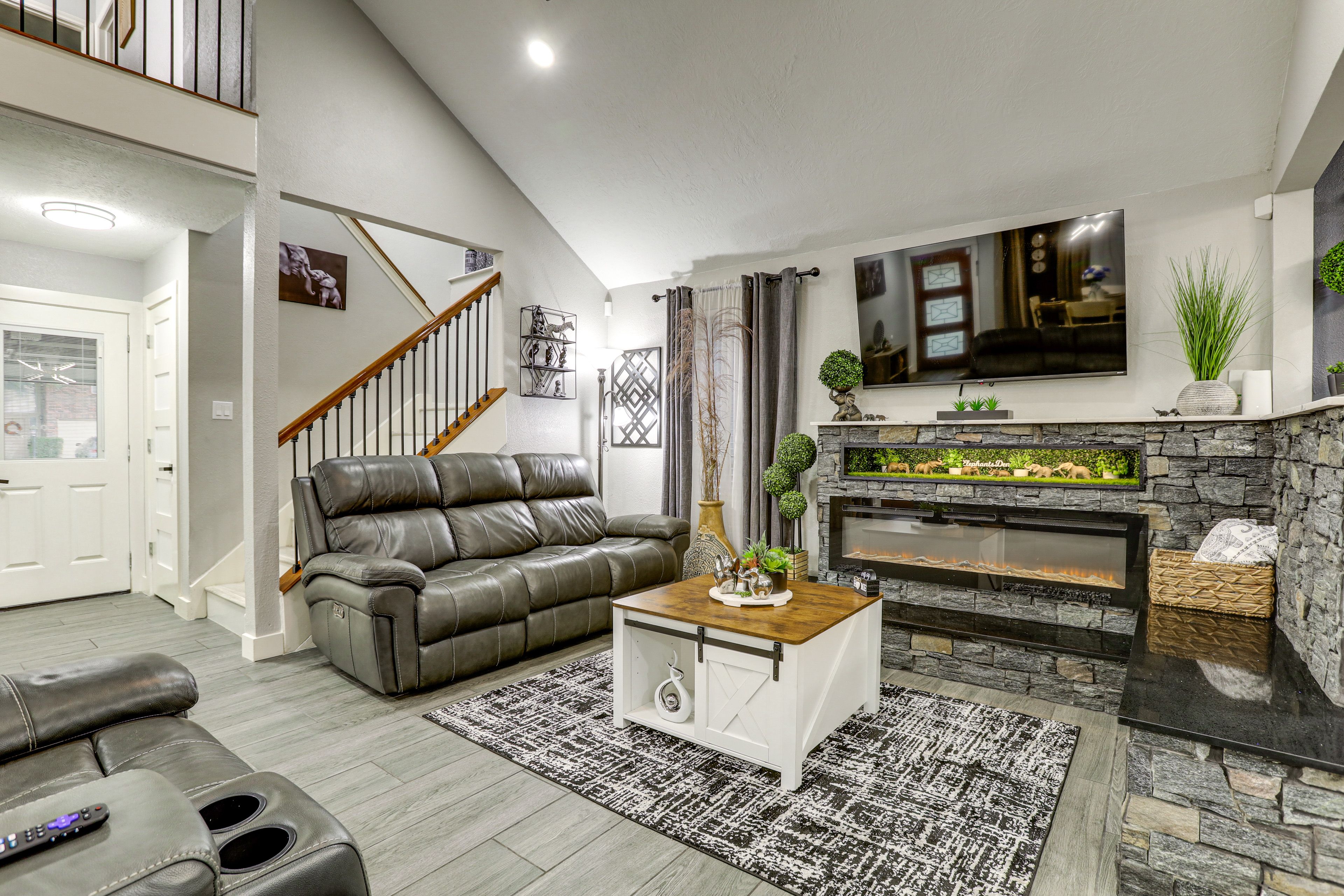 Living Room | 1st Floor