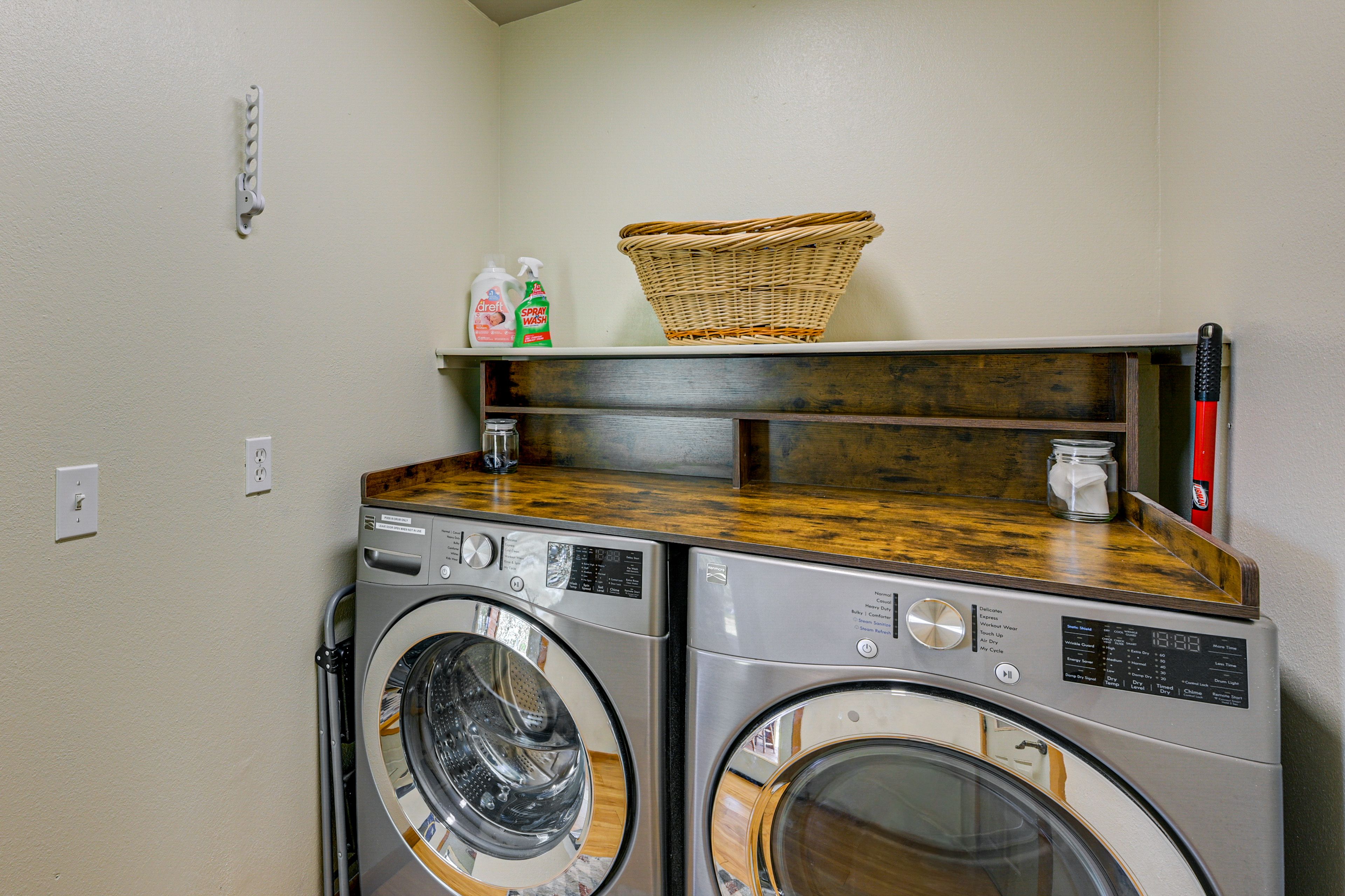Washer & Dryer