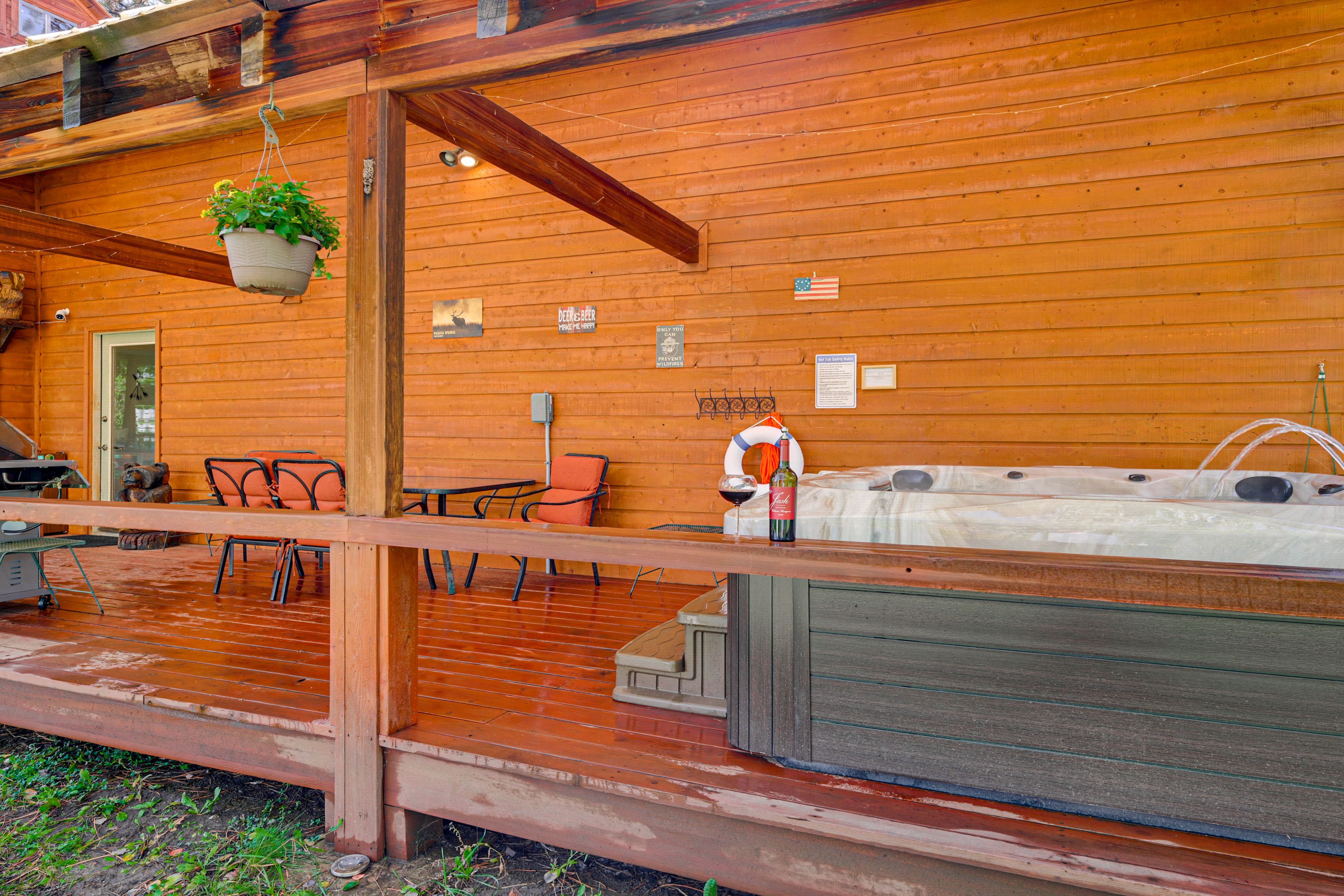 Covered Deck | Dining & Grill | Hot Tub