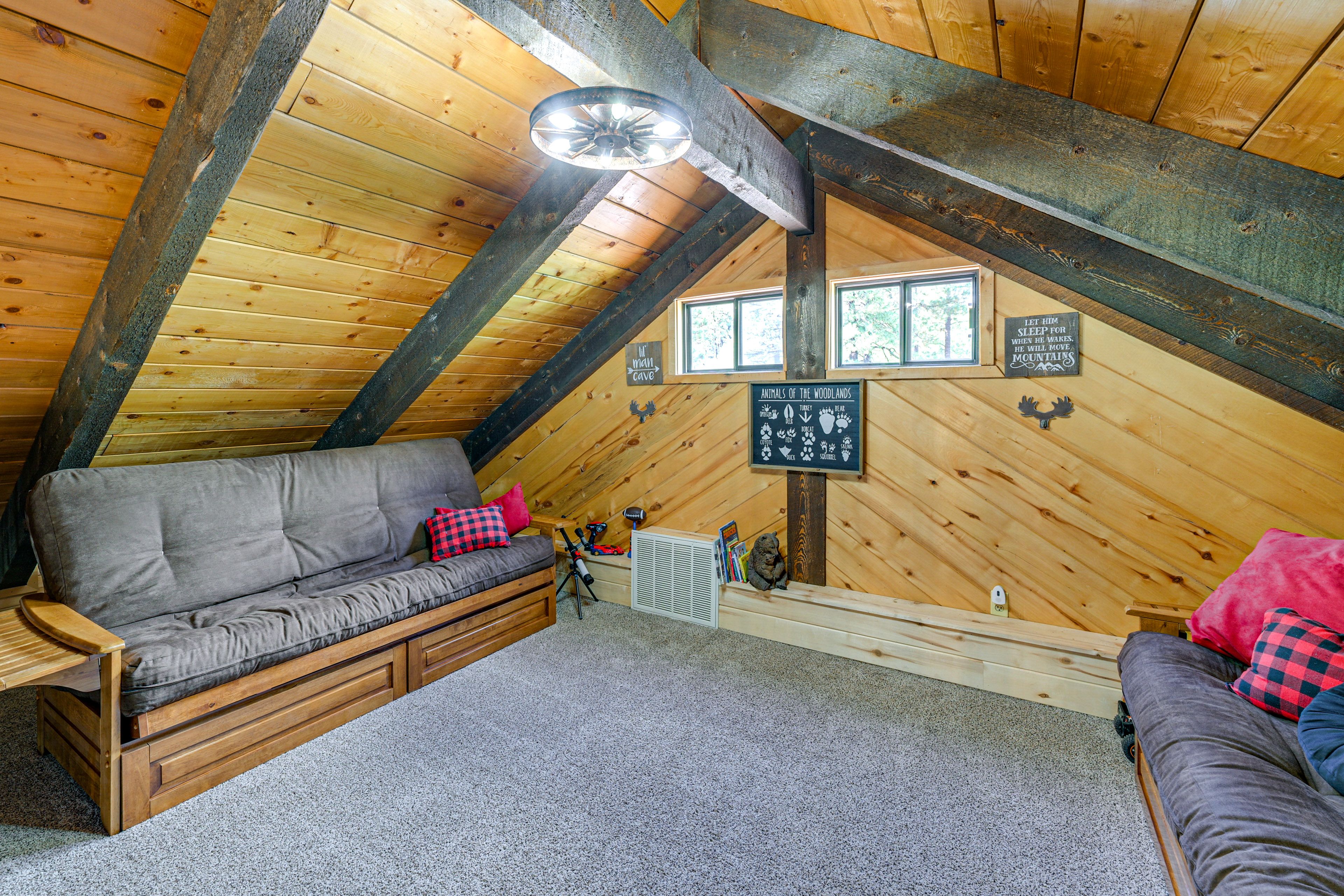 Loft | 2 Futons | 2nd Floor