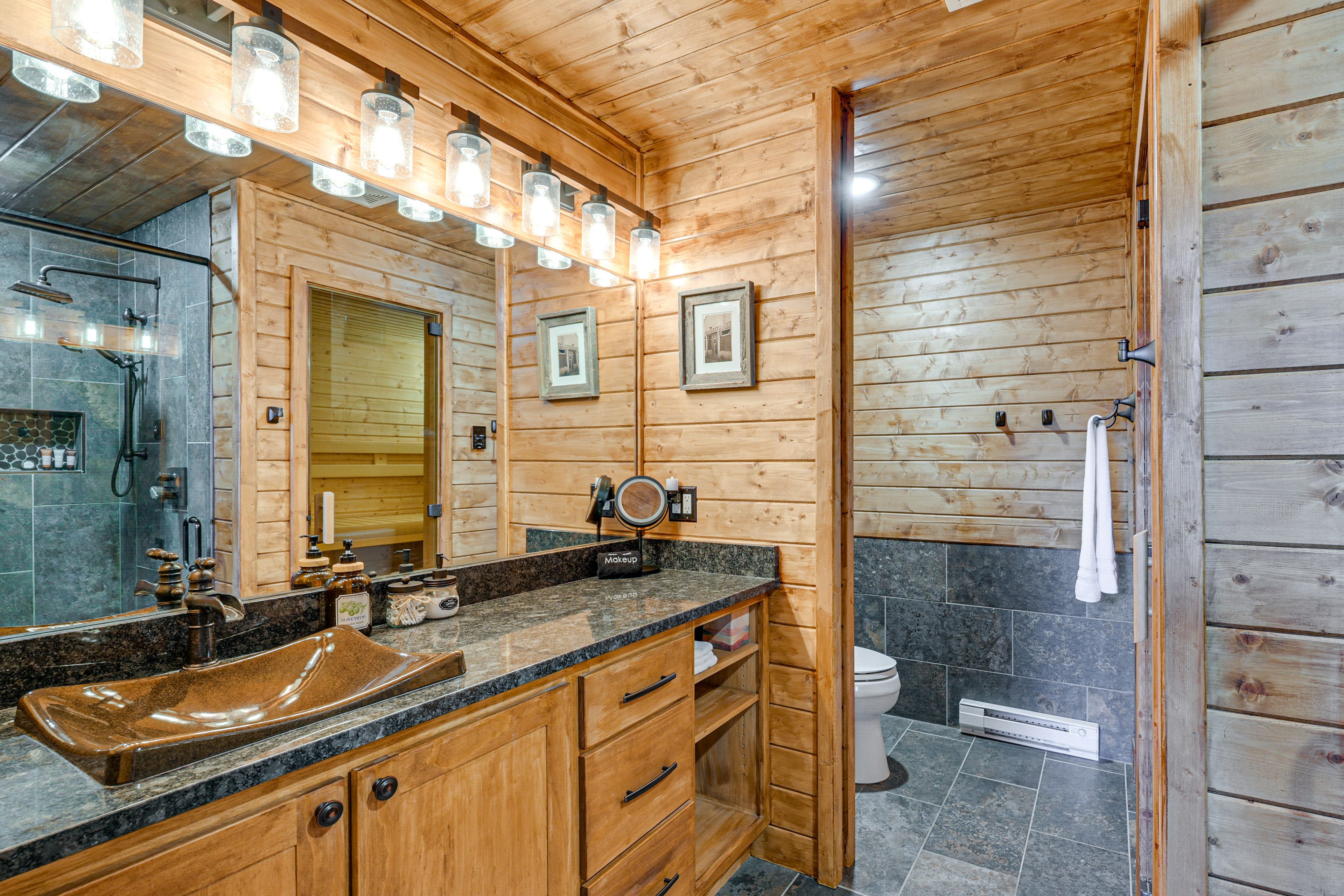 Full Bathroom | Sauna | Main Floor