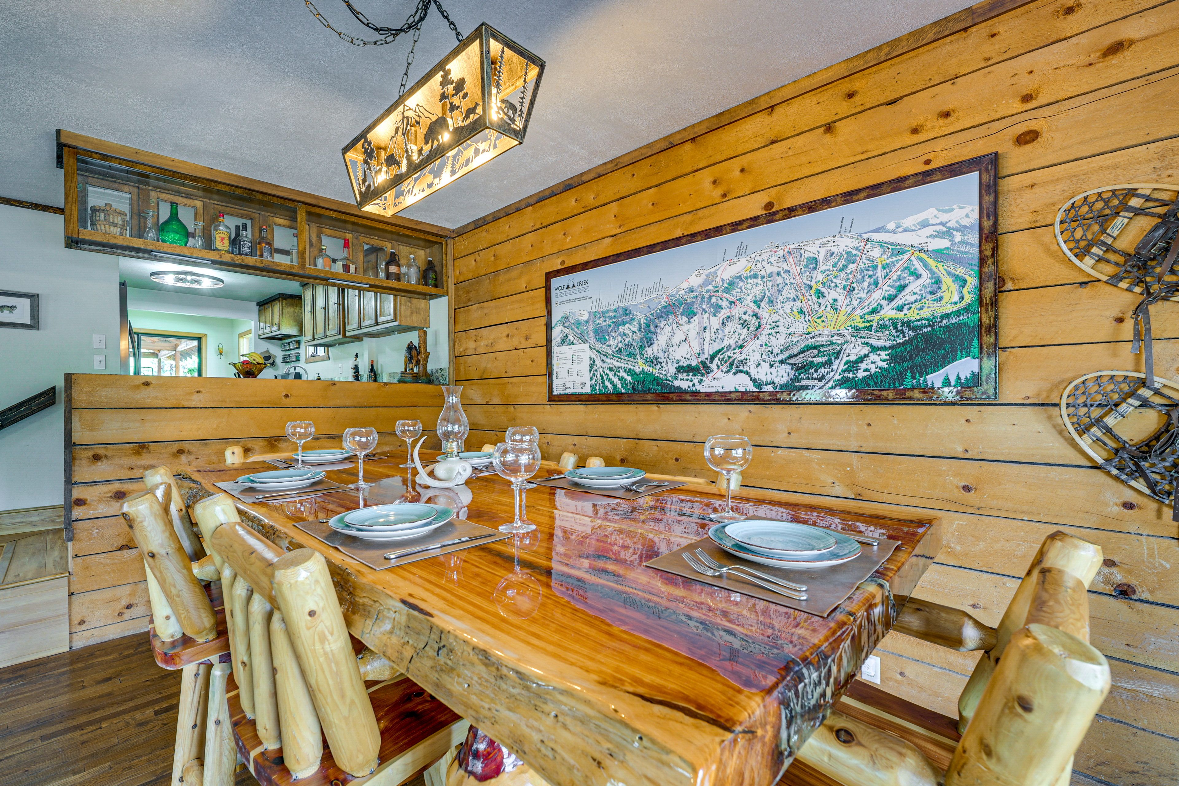 Dining Area | Central Heating & A/C