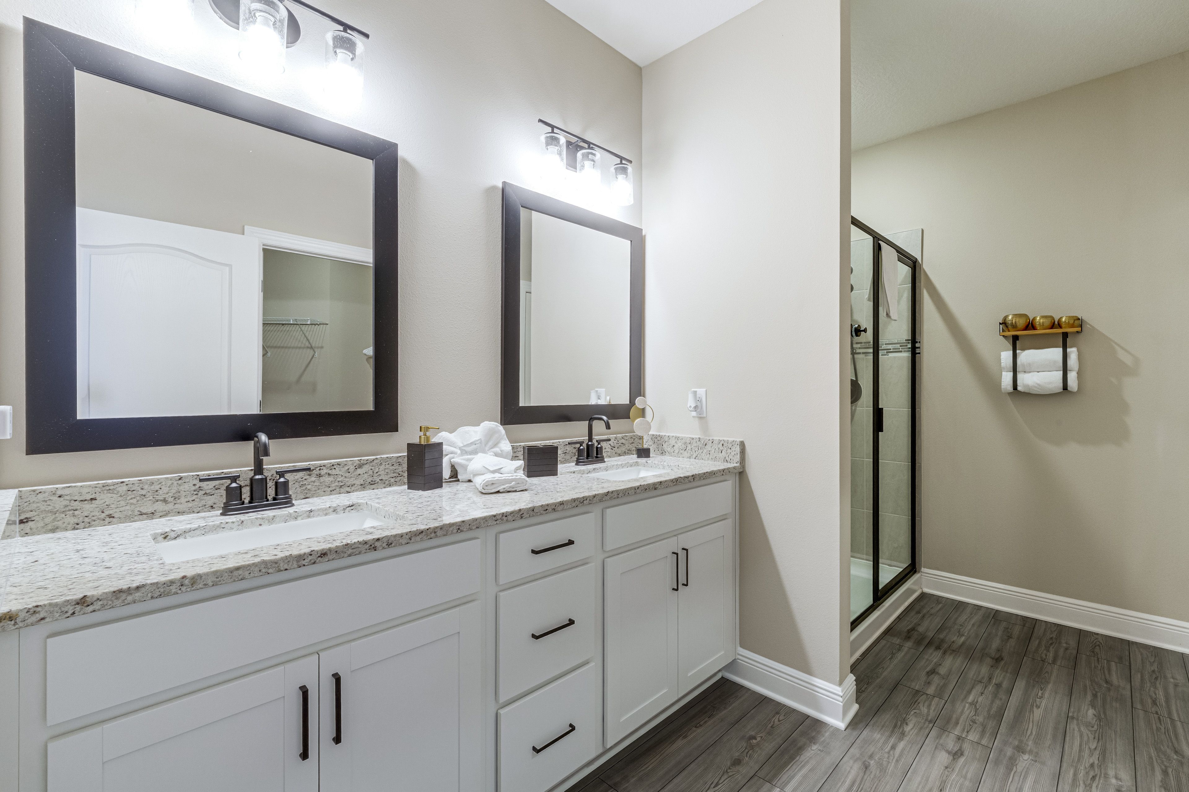 Bathroom | Shower | 1st Floor