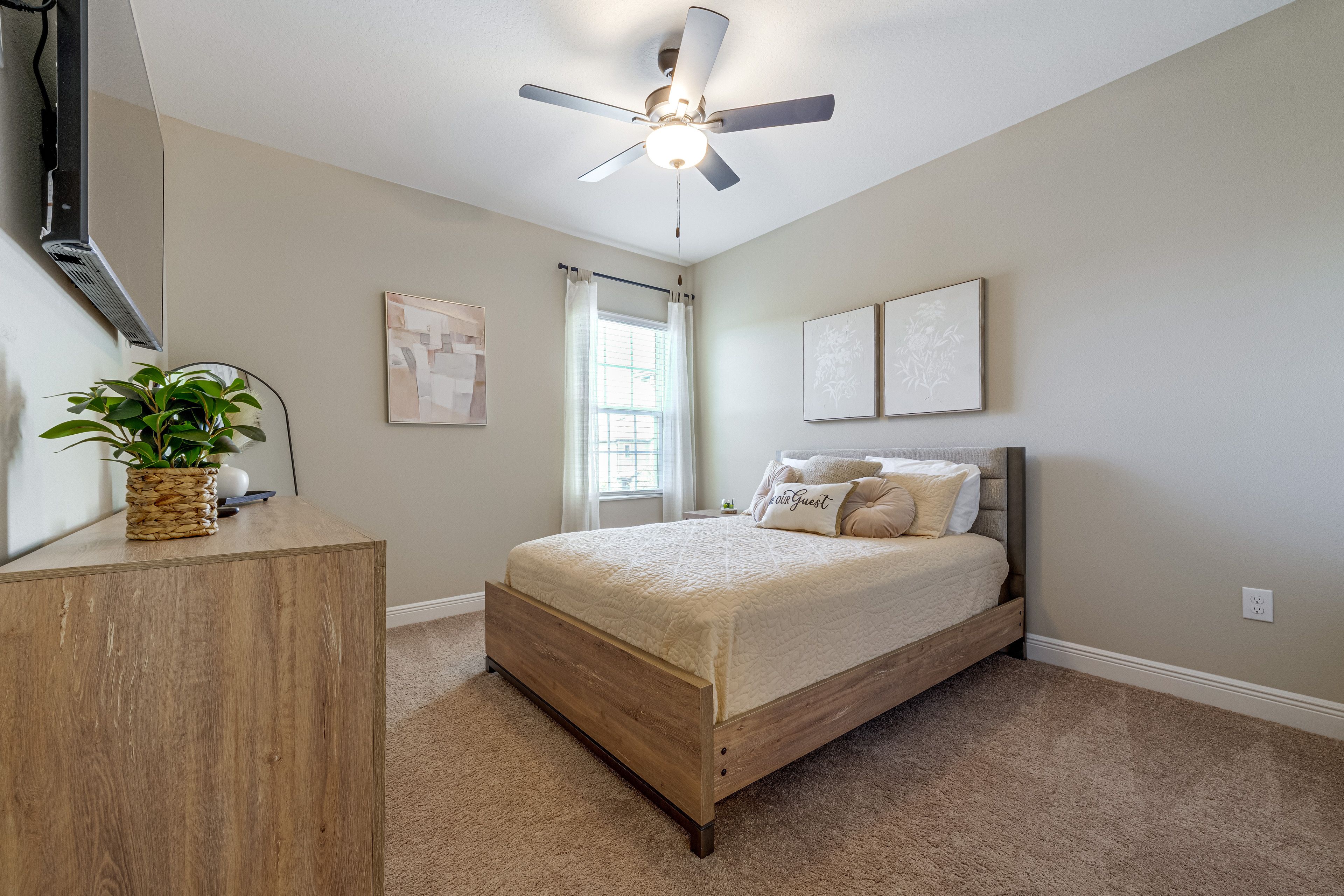 Bedroom | Queen Bed | 2nd Floor