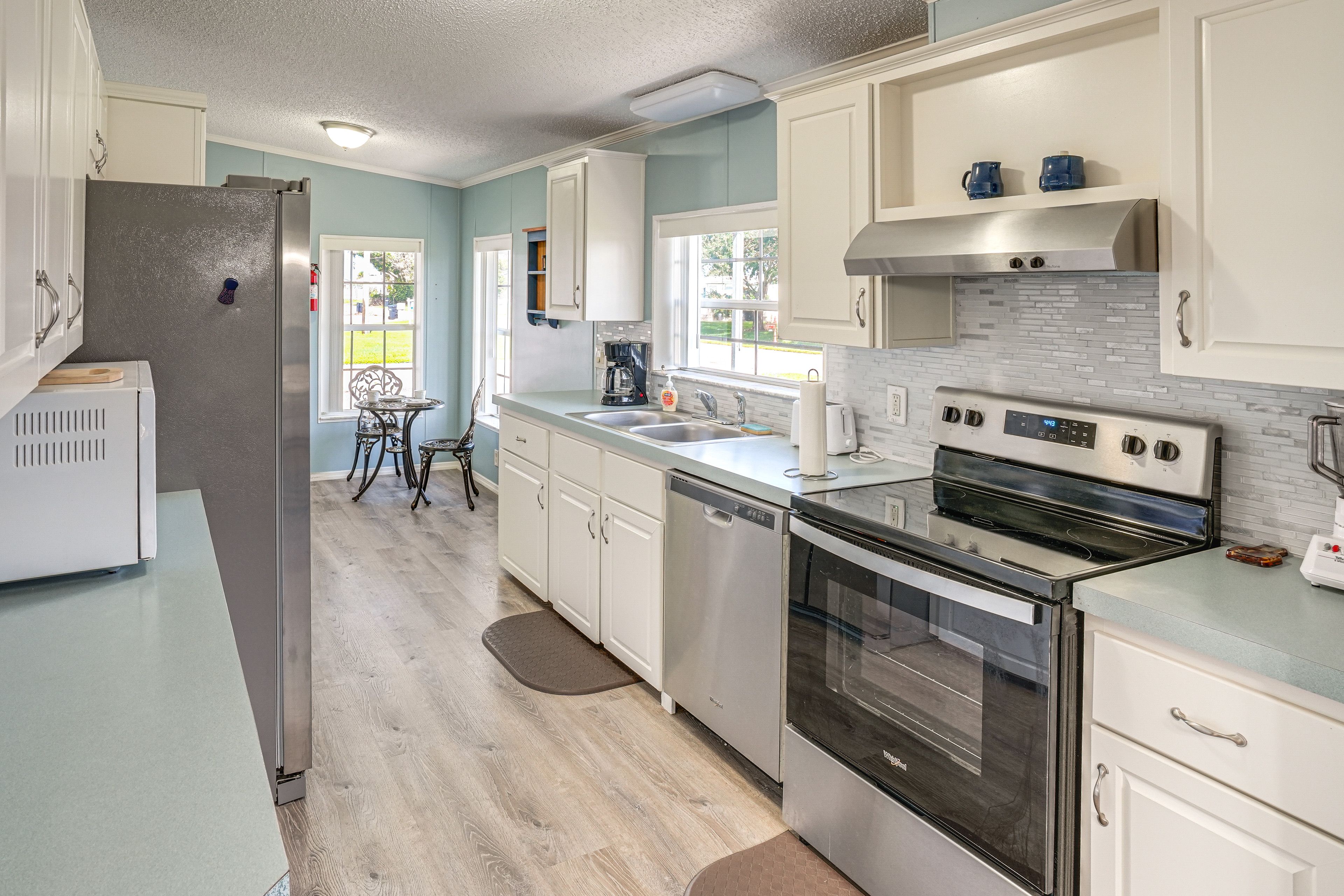 Kitchen | Cooking Basics | Dining Nook