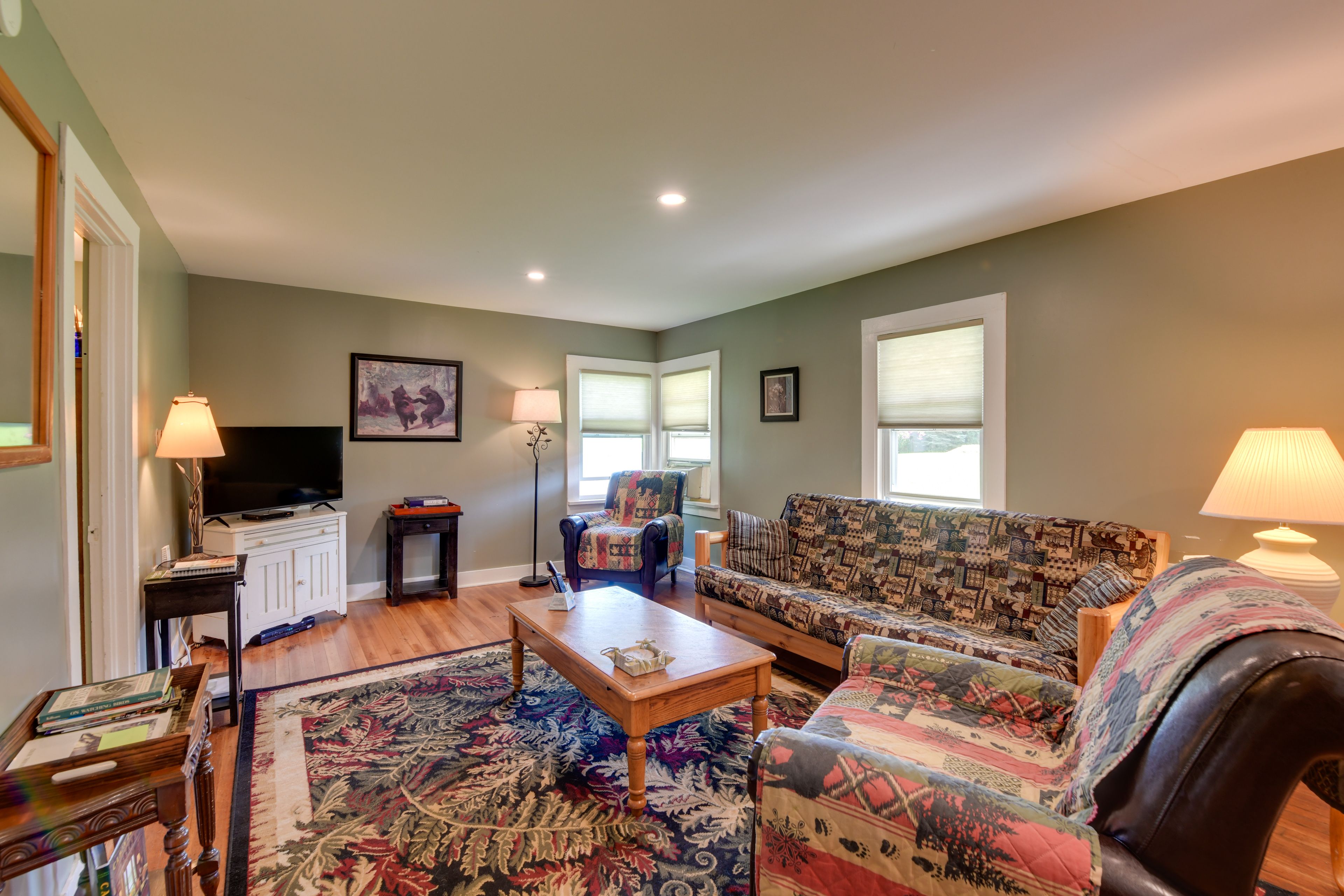 Living Room | Futon