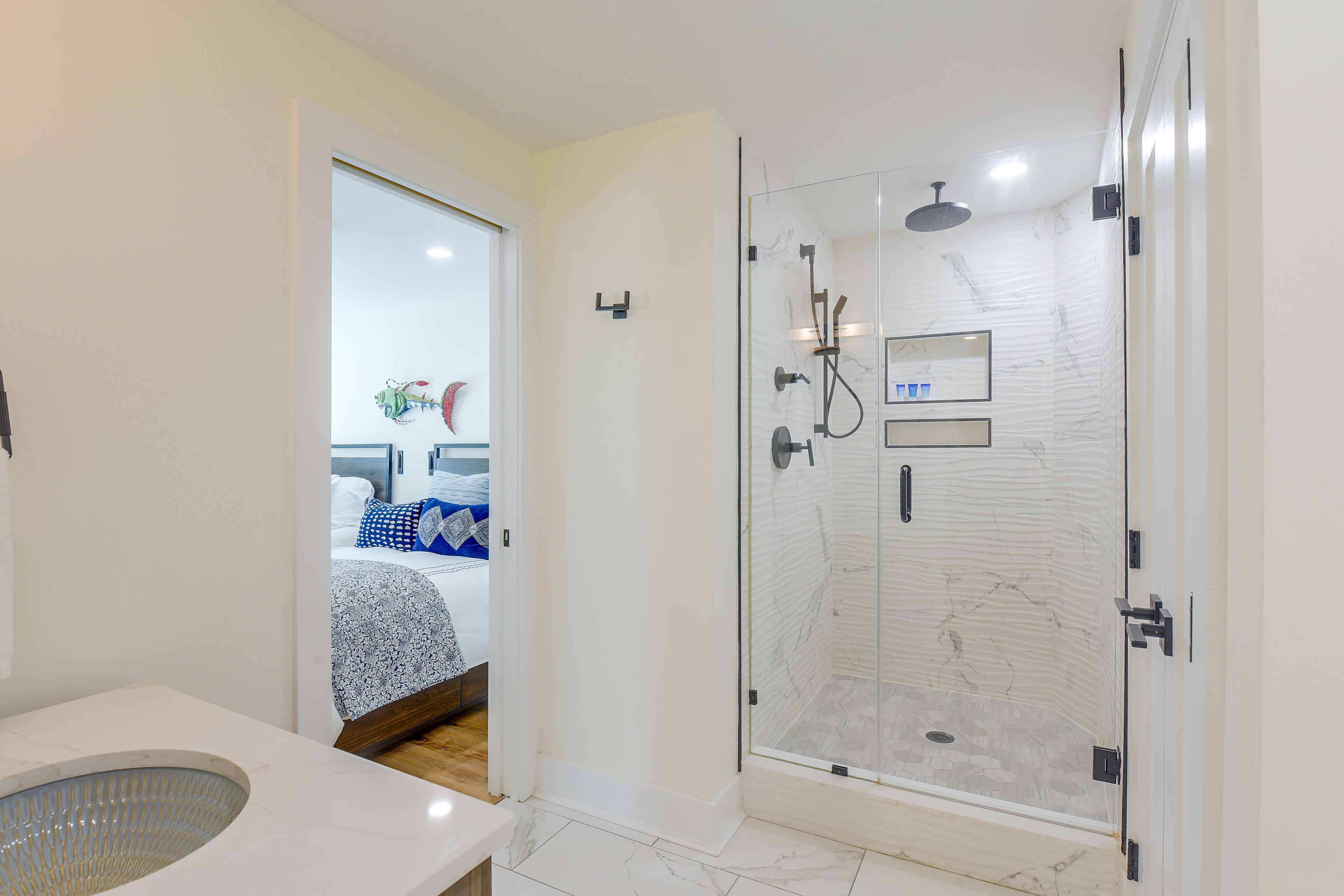 Full Bathroom | 1st Floor