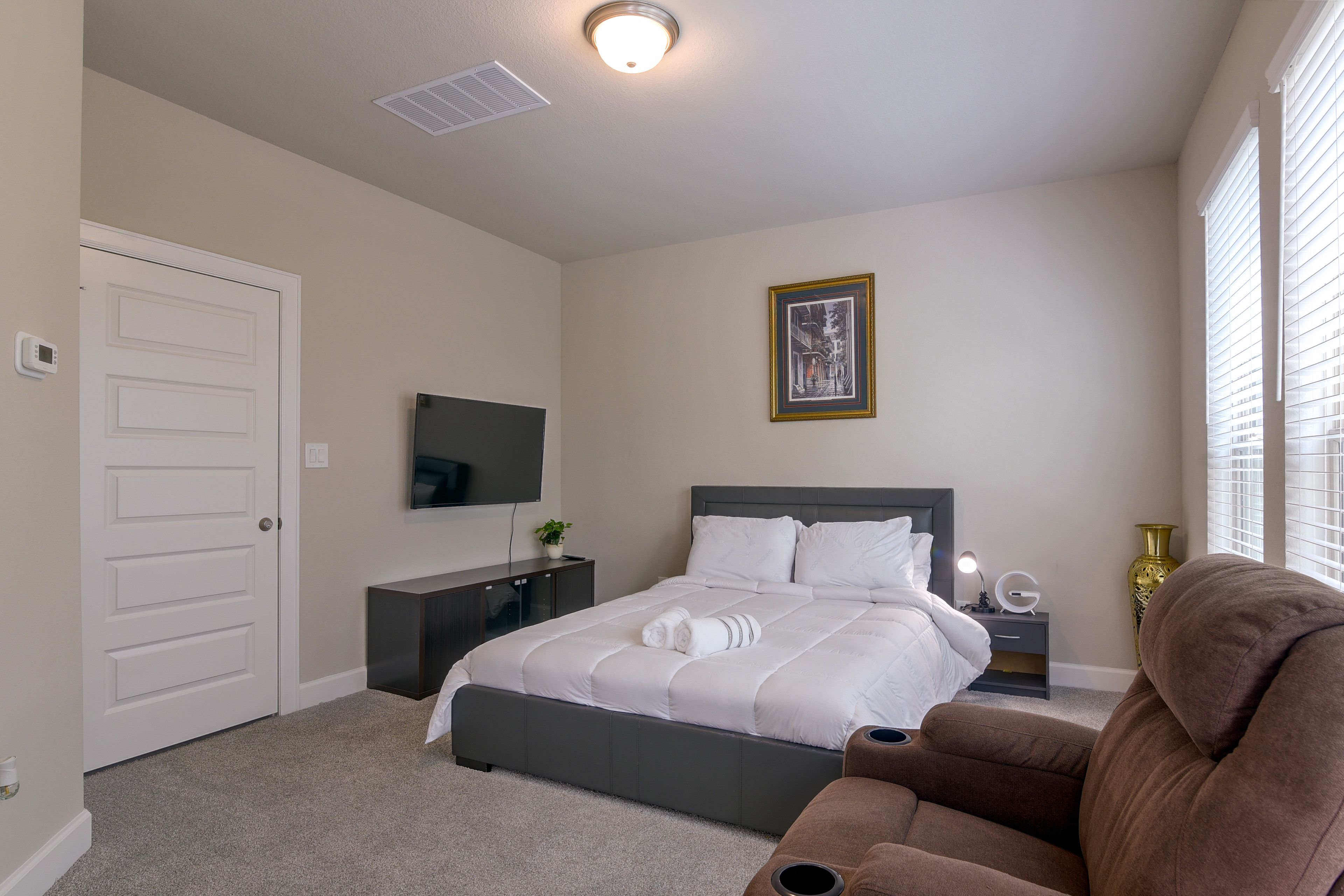 Houston Vacation Rental | Studio | 1BA | 500 Sq Ft