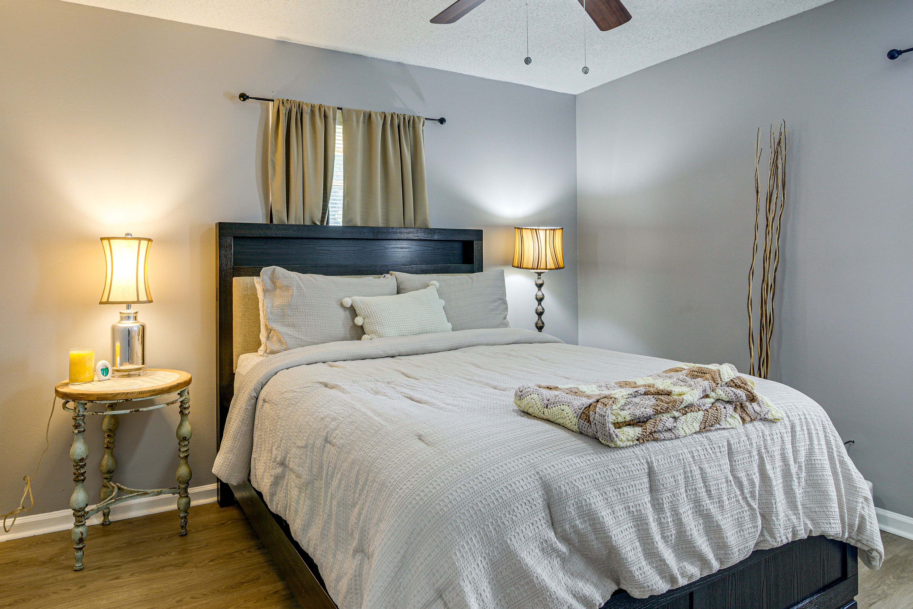 Bedroom 3 | Queen Bed