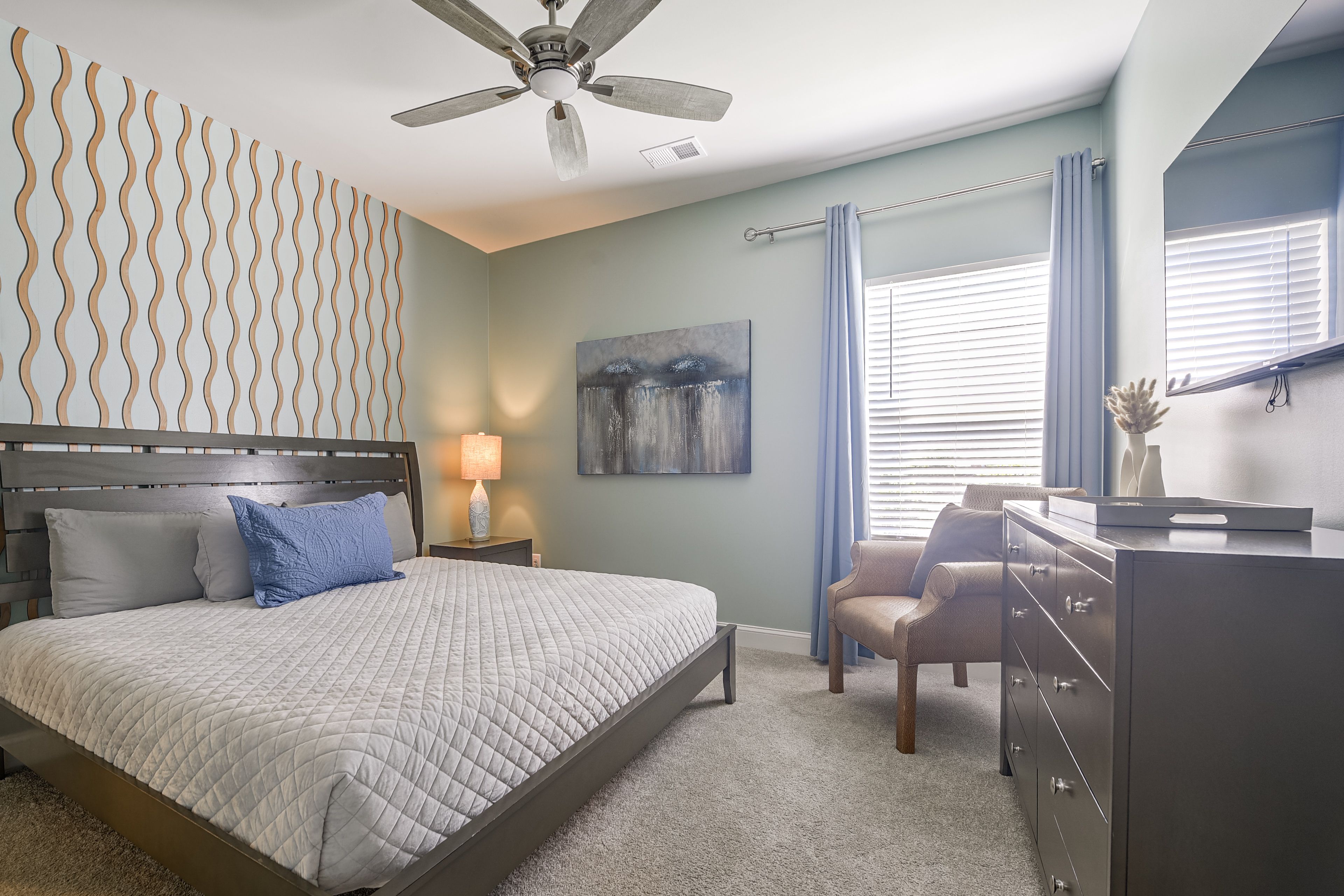 Bedroom 1 | Main Level | King Bed